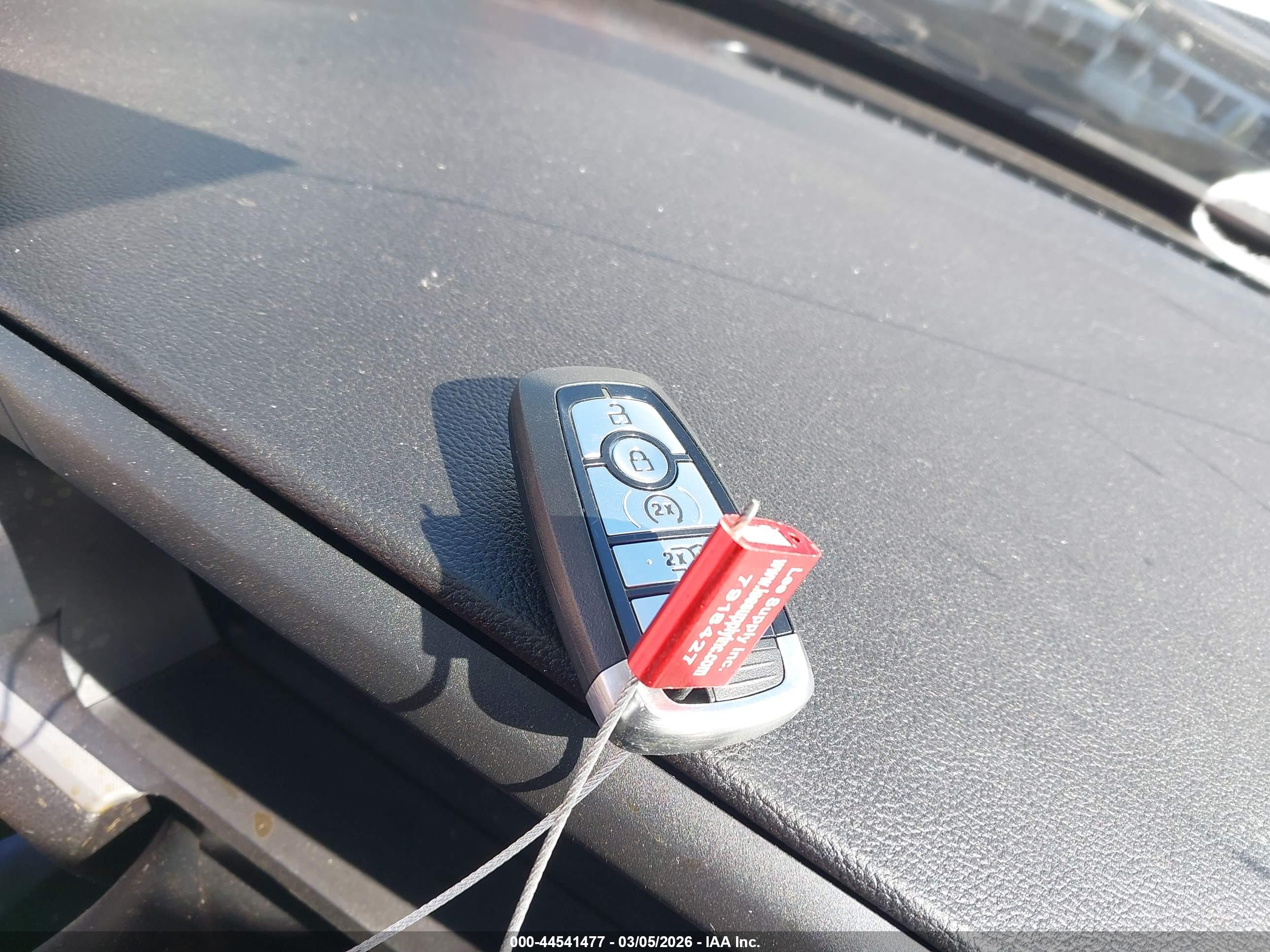FORD EXPLORER image 11