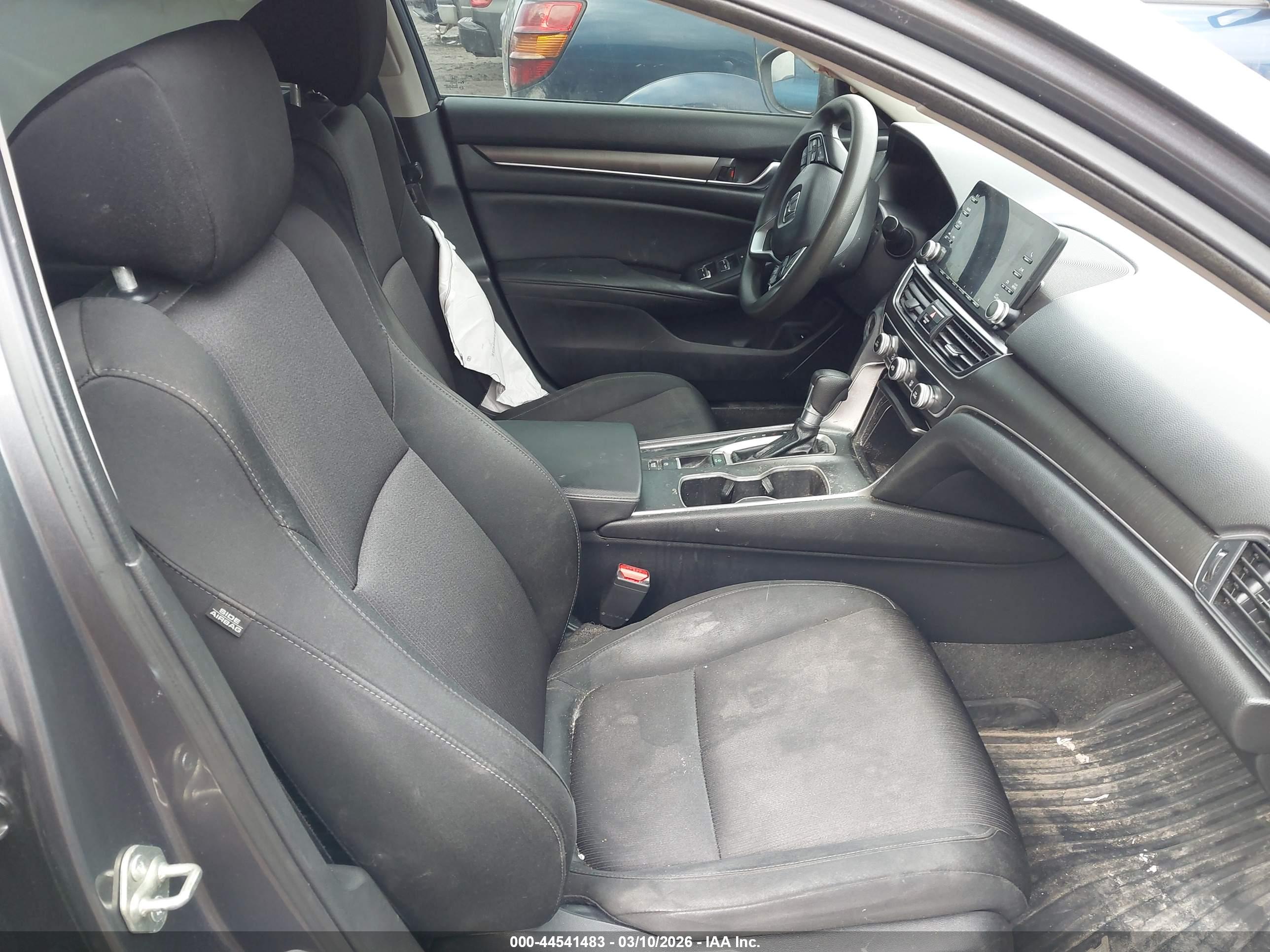 HONDA ACCORD image 5