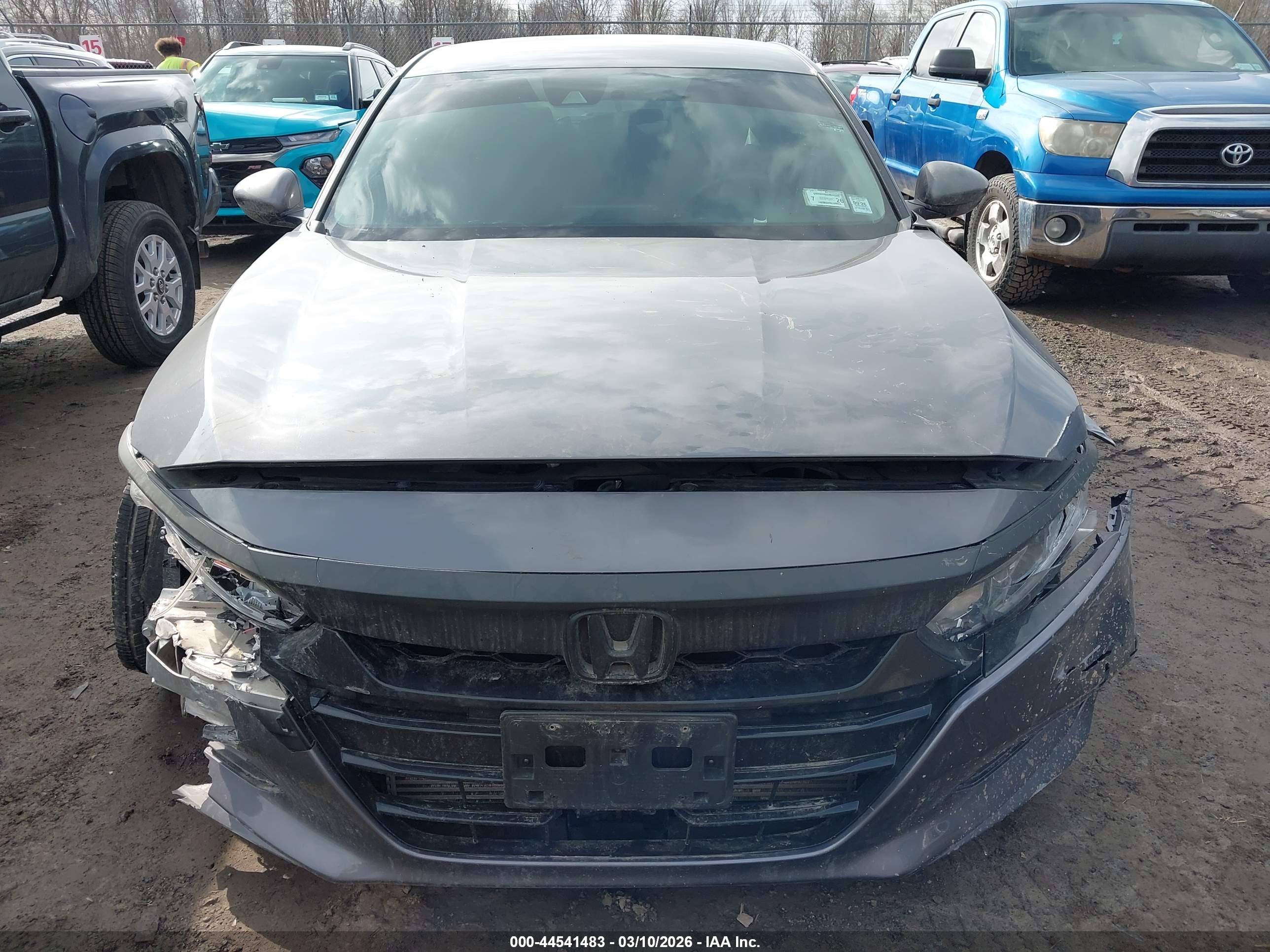 HONDA ACCORD image 6