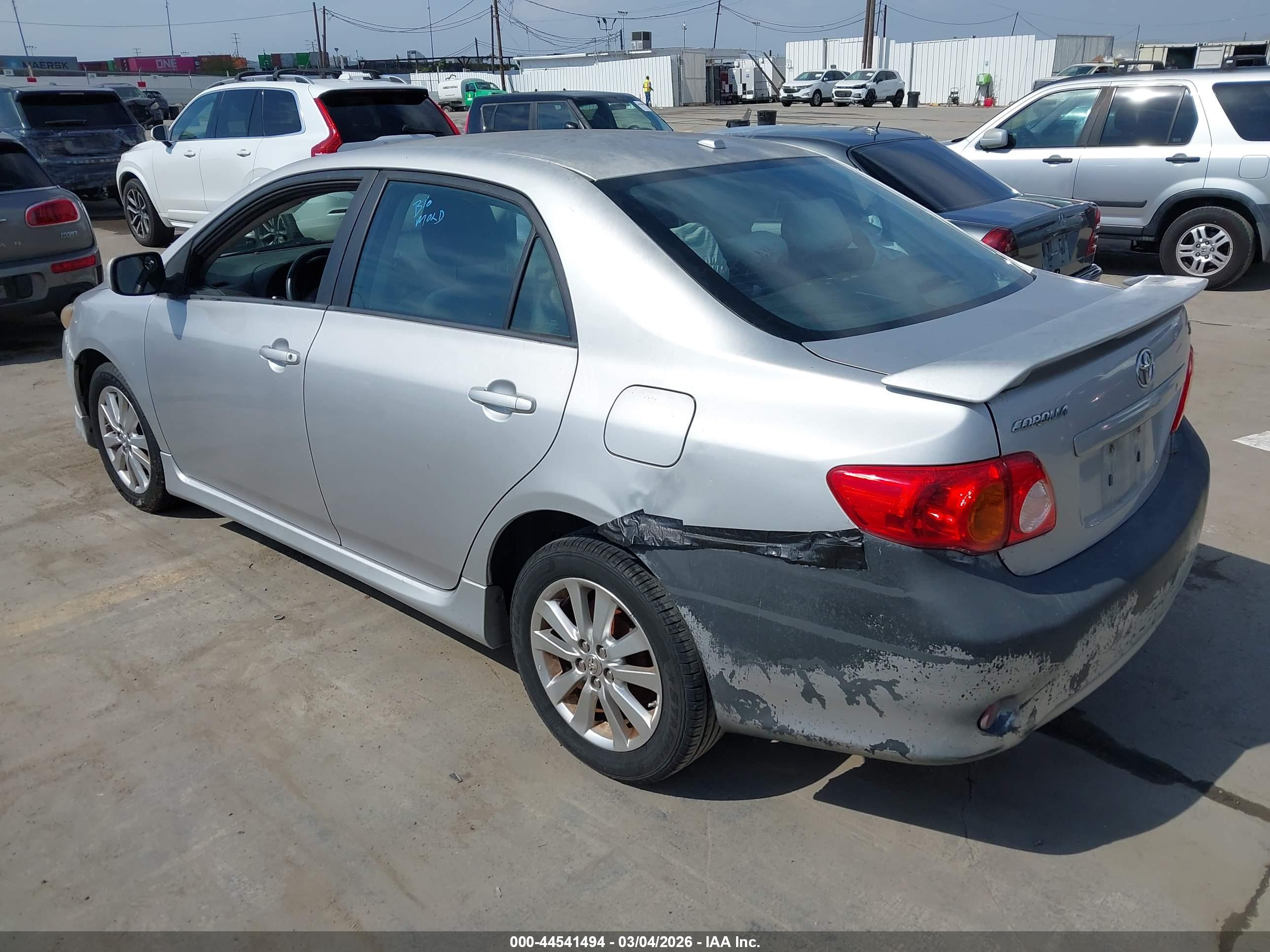 TOYOTA COROLLA image 3