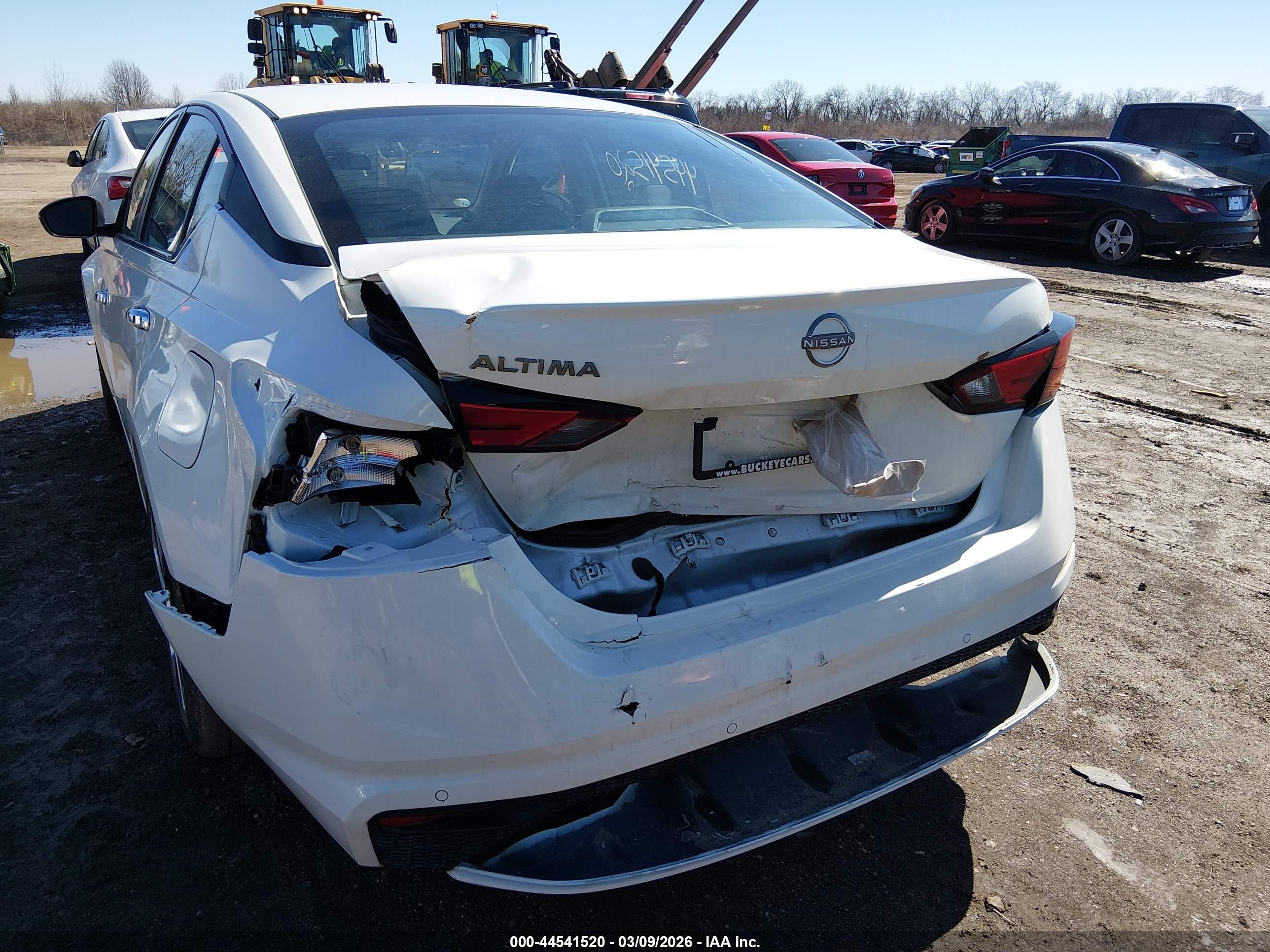NISSAN ALTIMA image 6