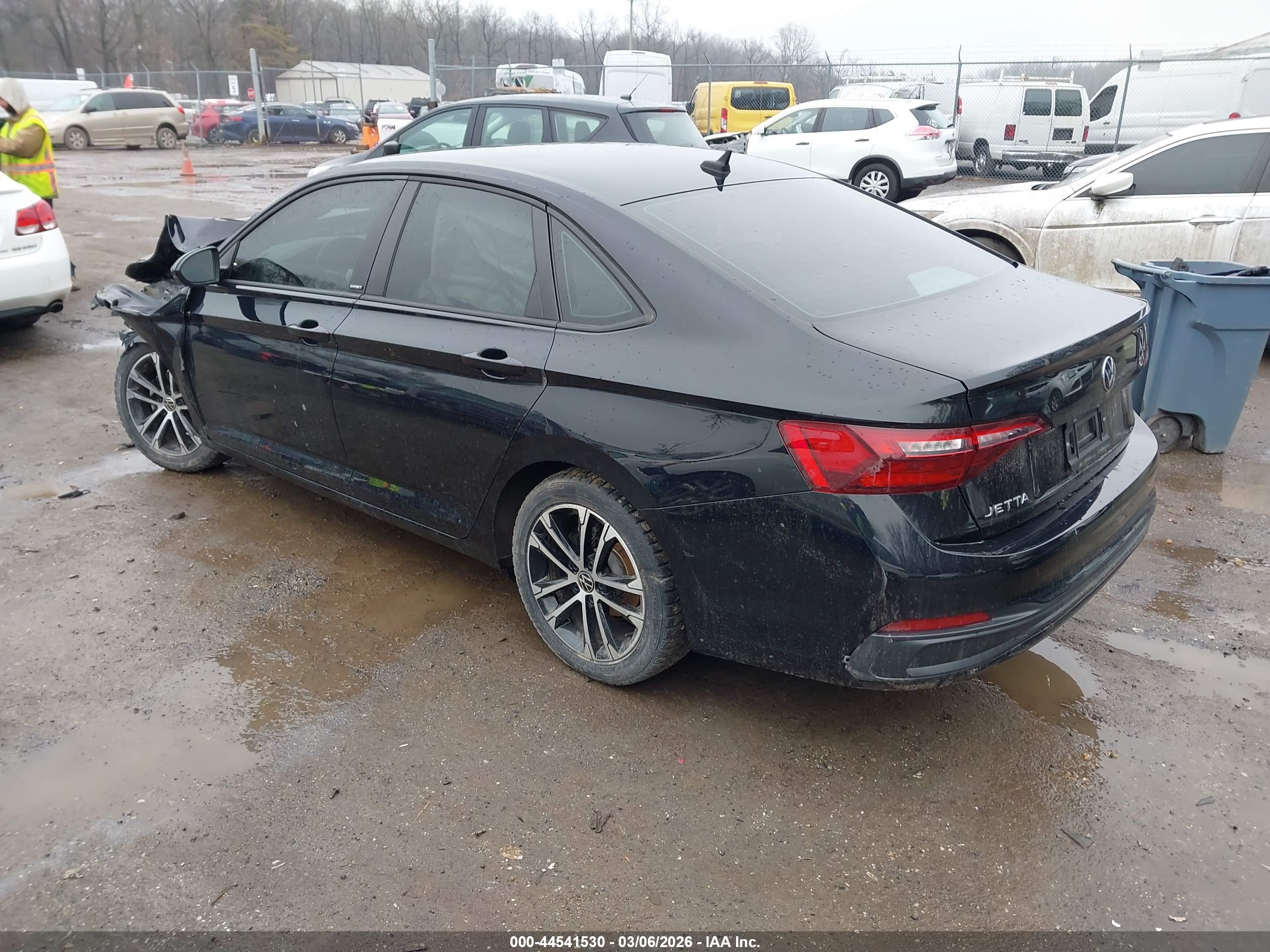 VOLKSWAGEN JETTA image 3