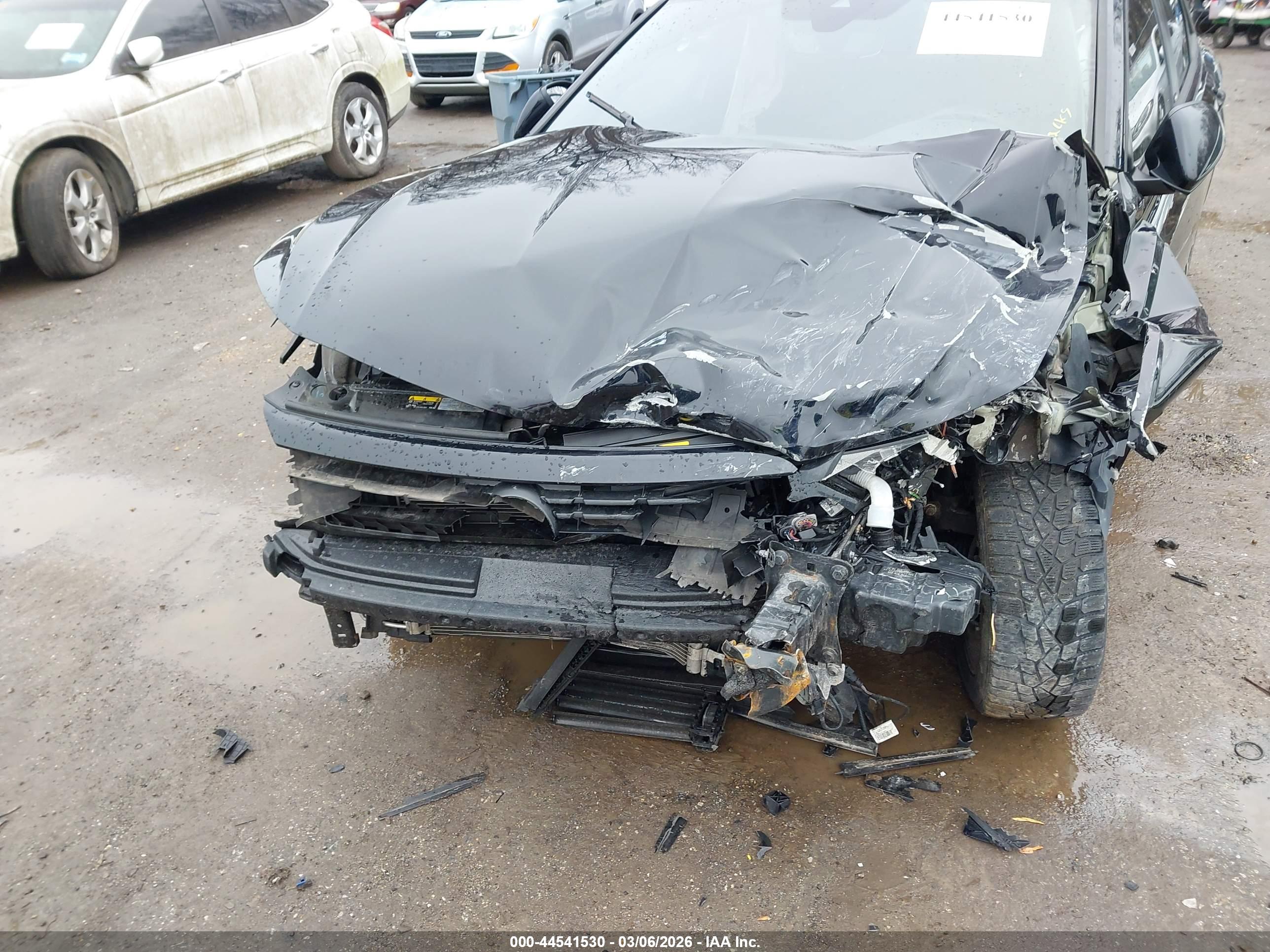 VOLKSWAGEN JETTA image 6