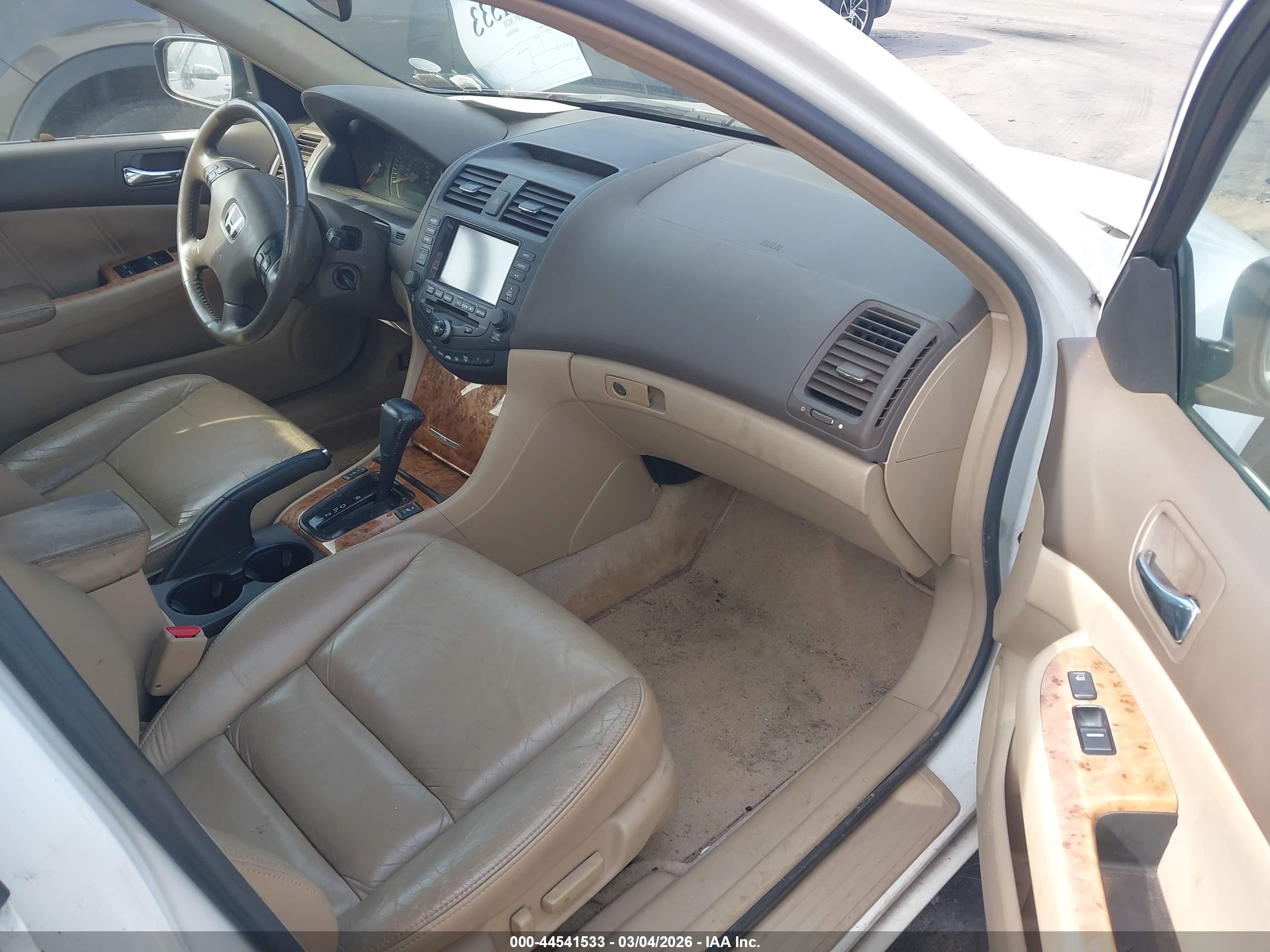 HONDA ACCORD image 5