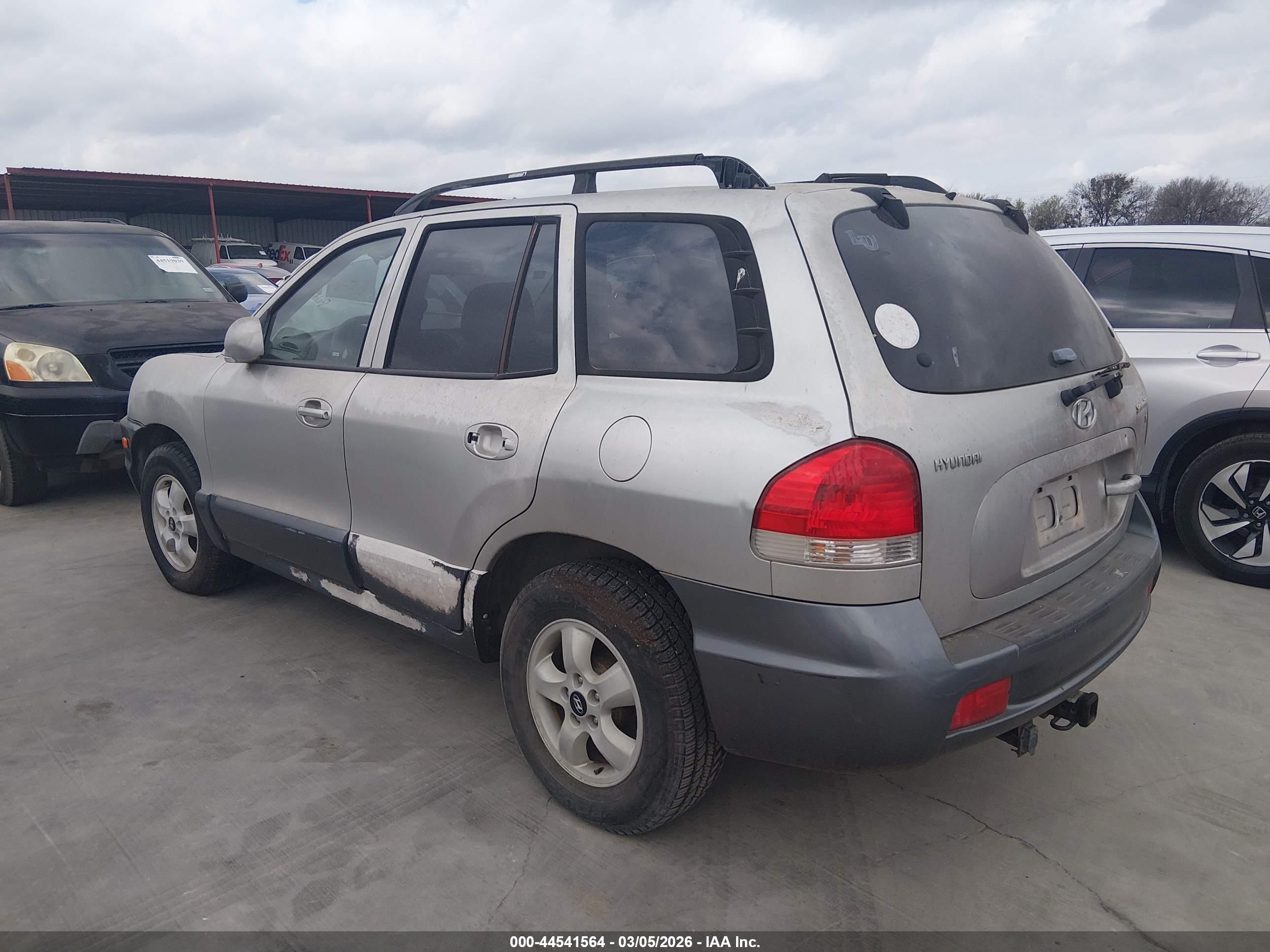 HYUNDAI SANTA image 3