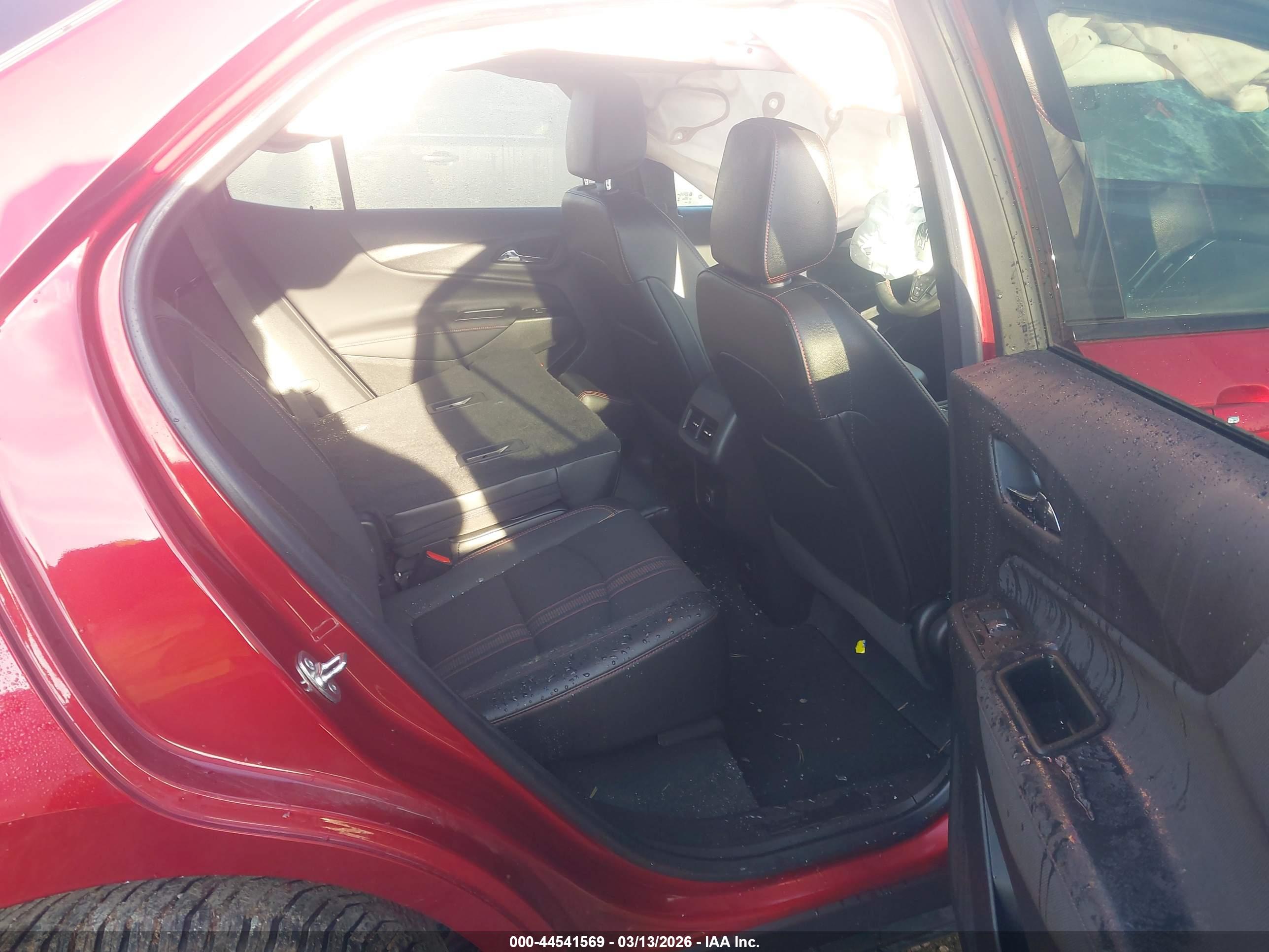 CHEVROLET EQUINOX image 8