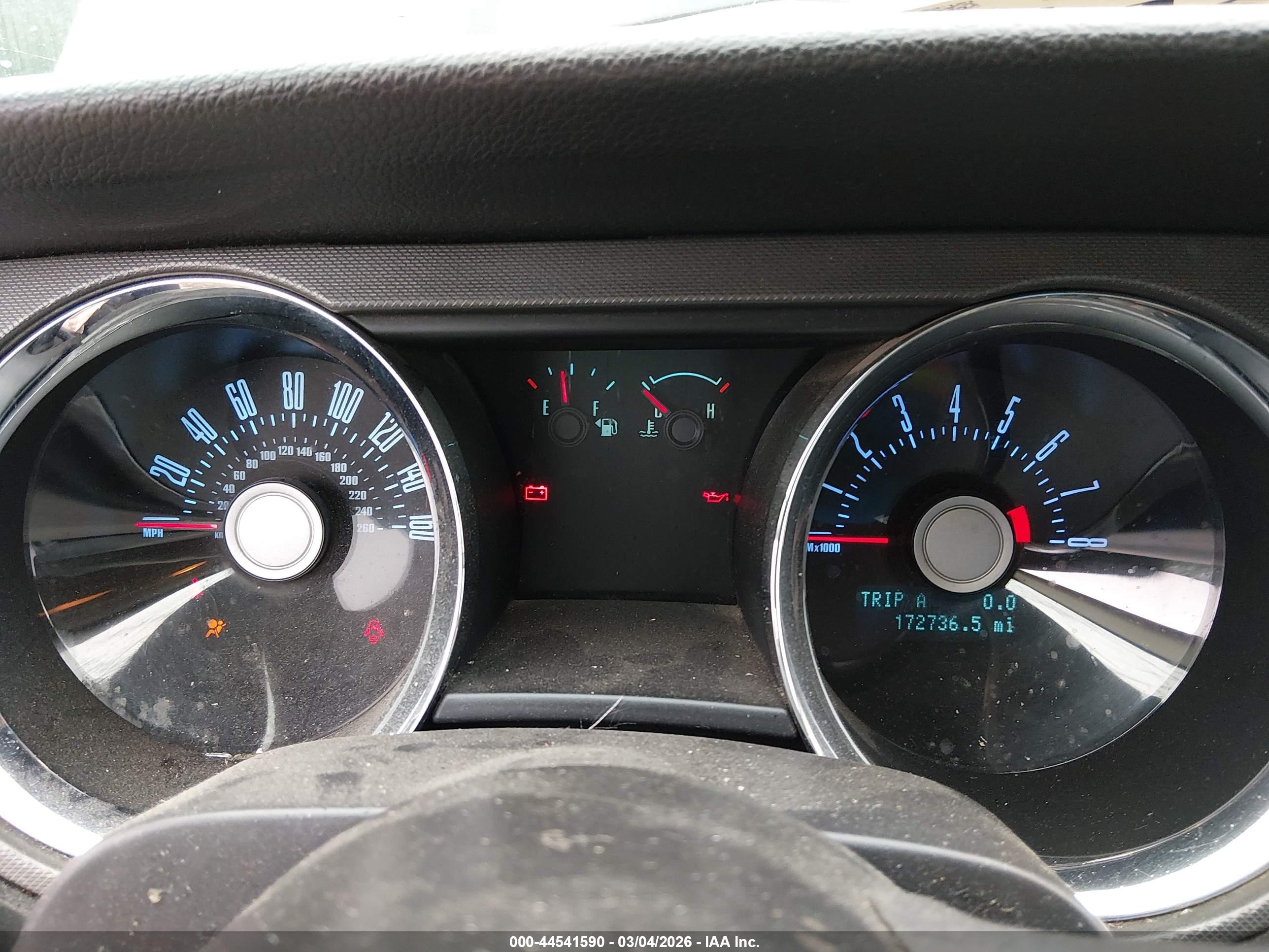 FORD MUSTANG image 7