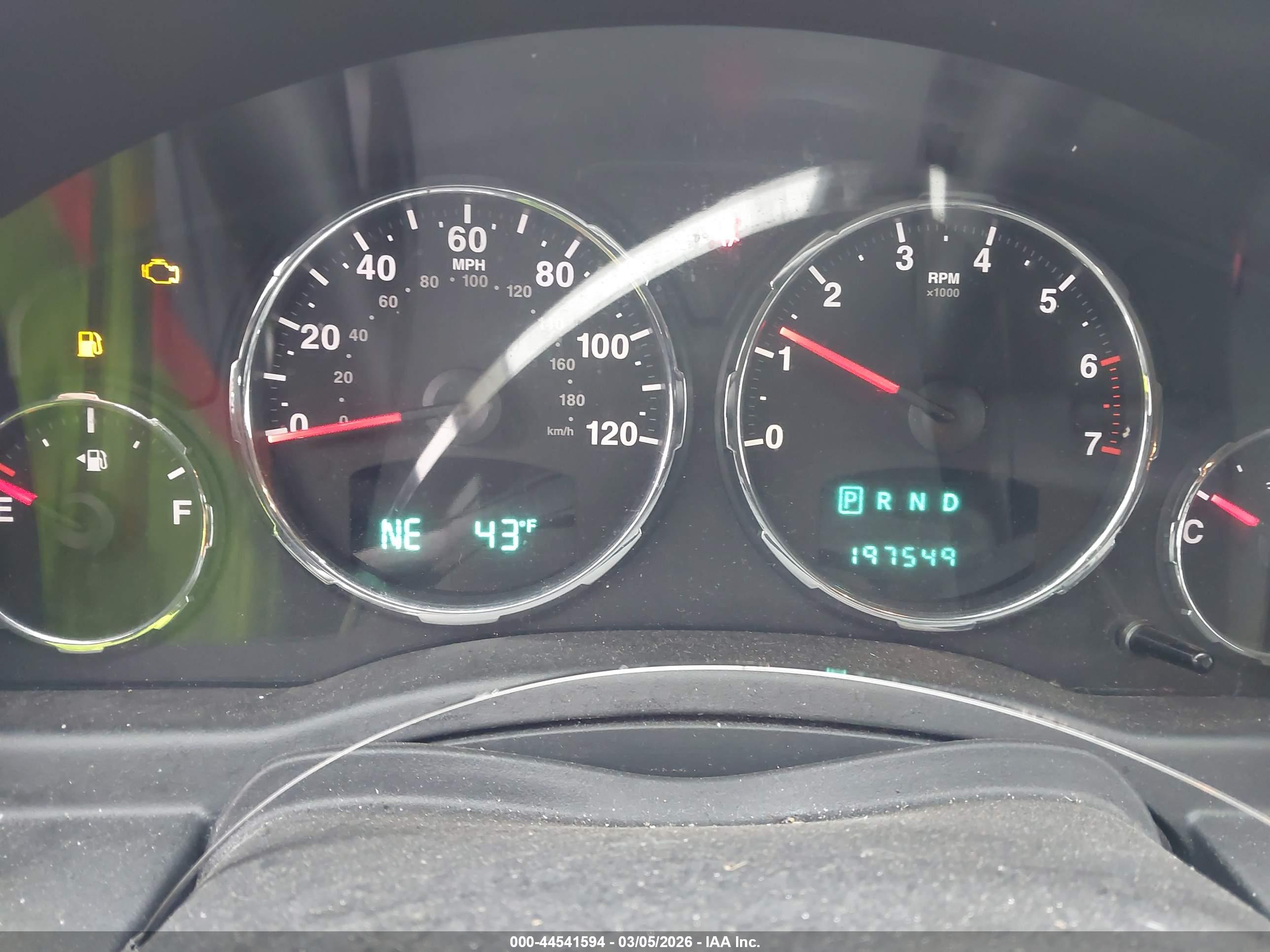 JEEP LIBERTY image 7