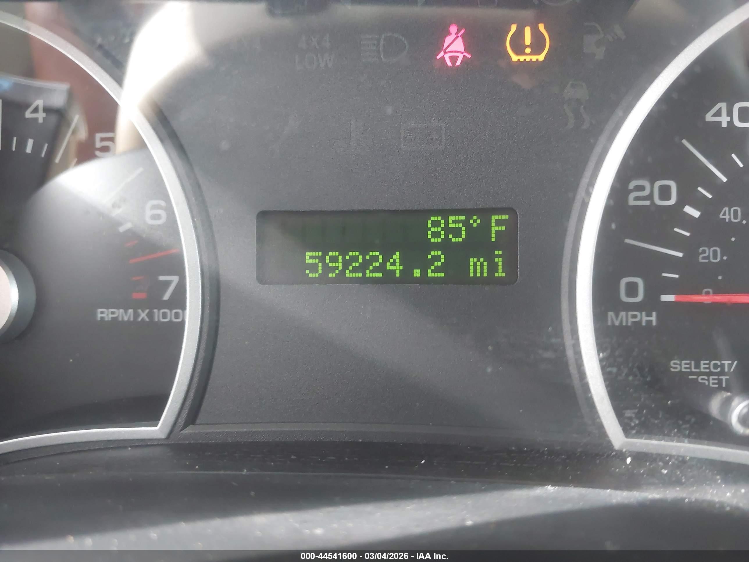 FORD EXPLORER image 7