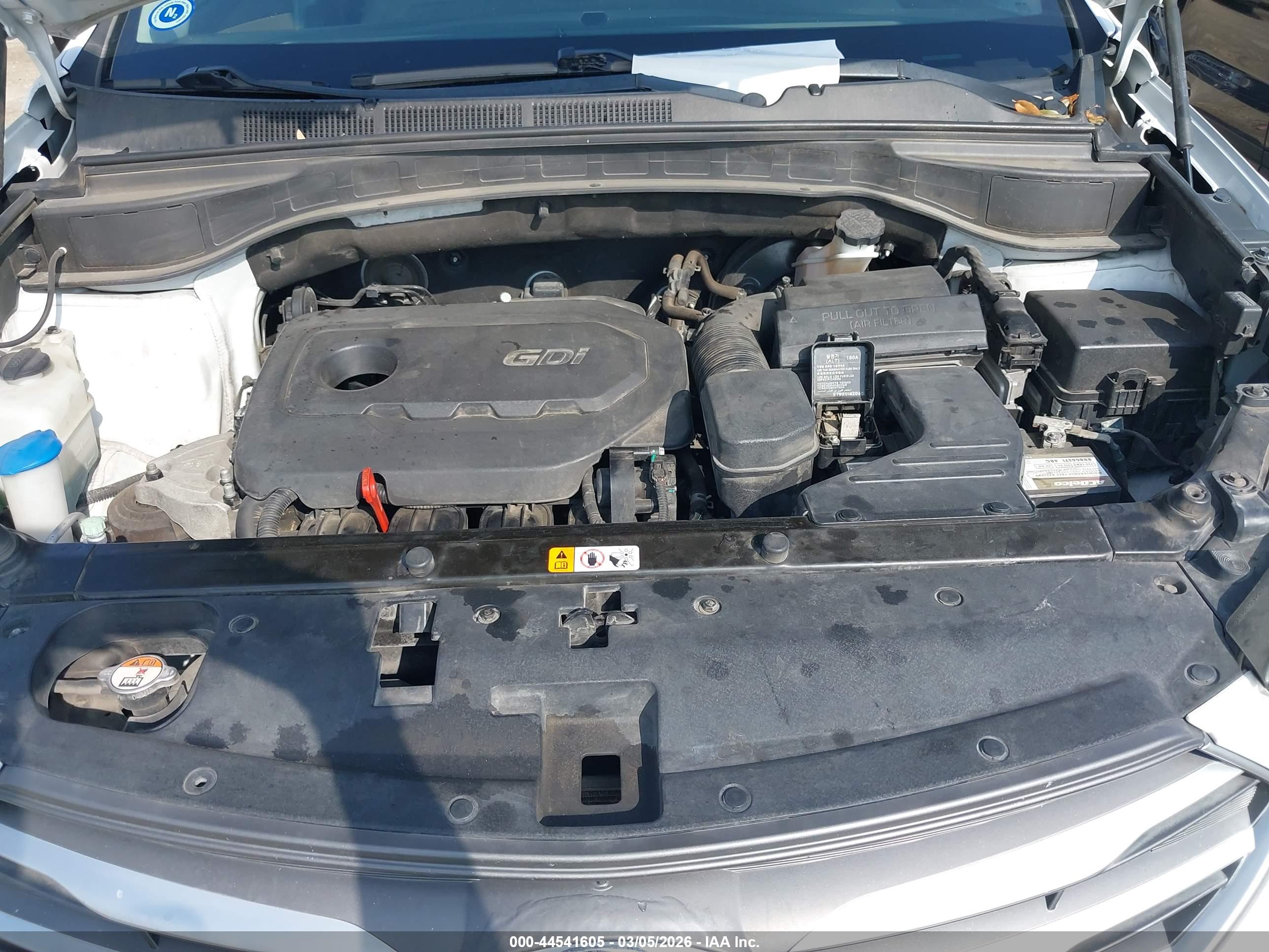 HYUNDAI SANTA image 10