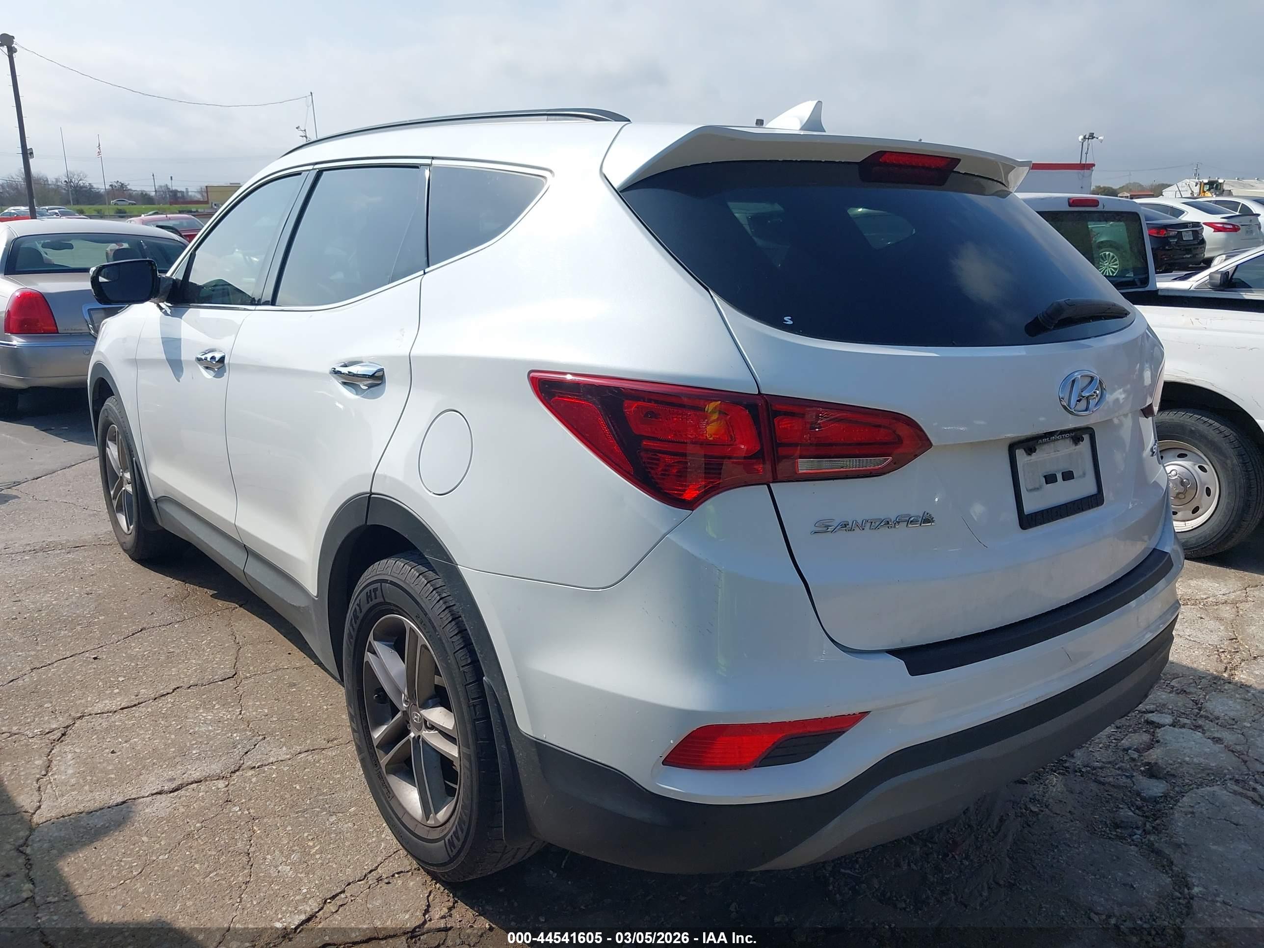 HYUNDAI SANTA image 3
