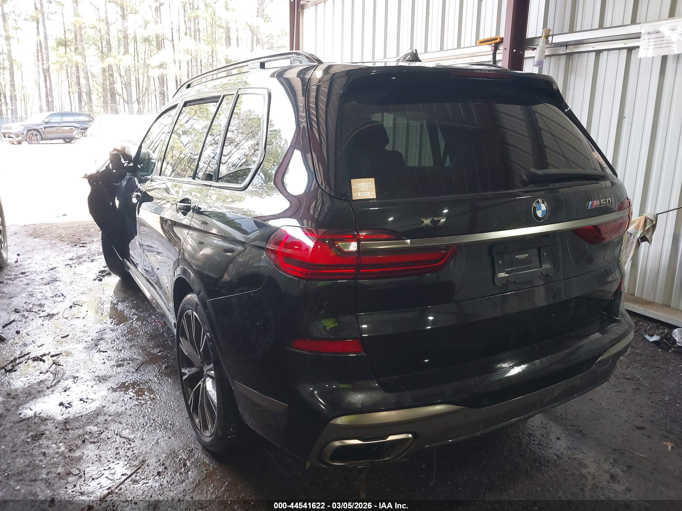 BMW X7 image 3
