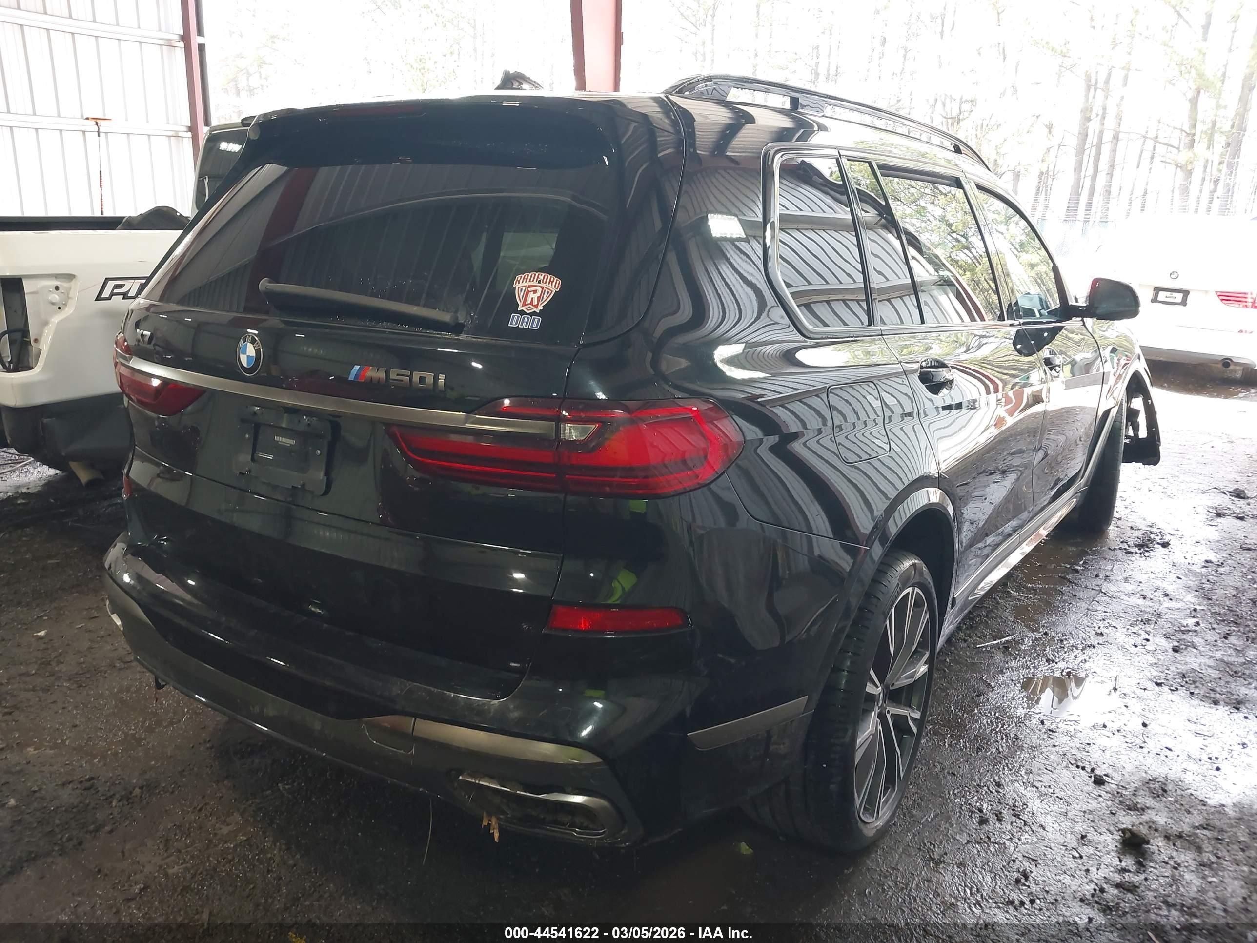 BMW X7 image 4