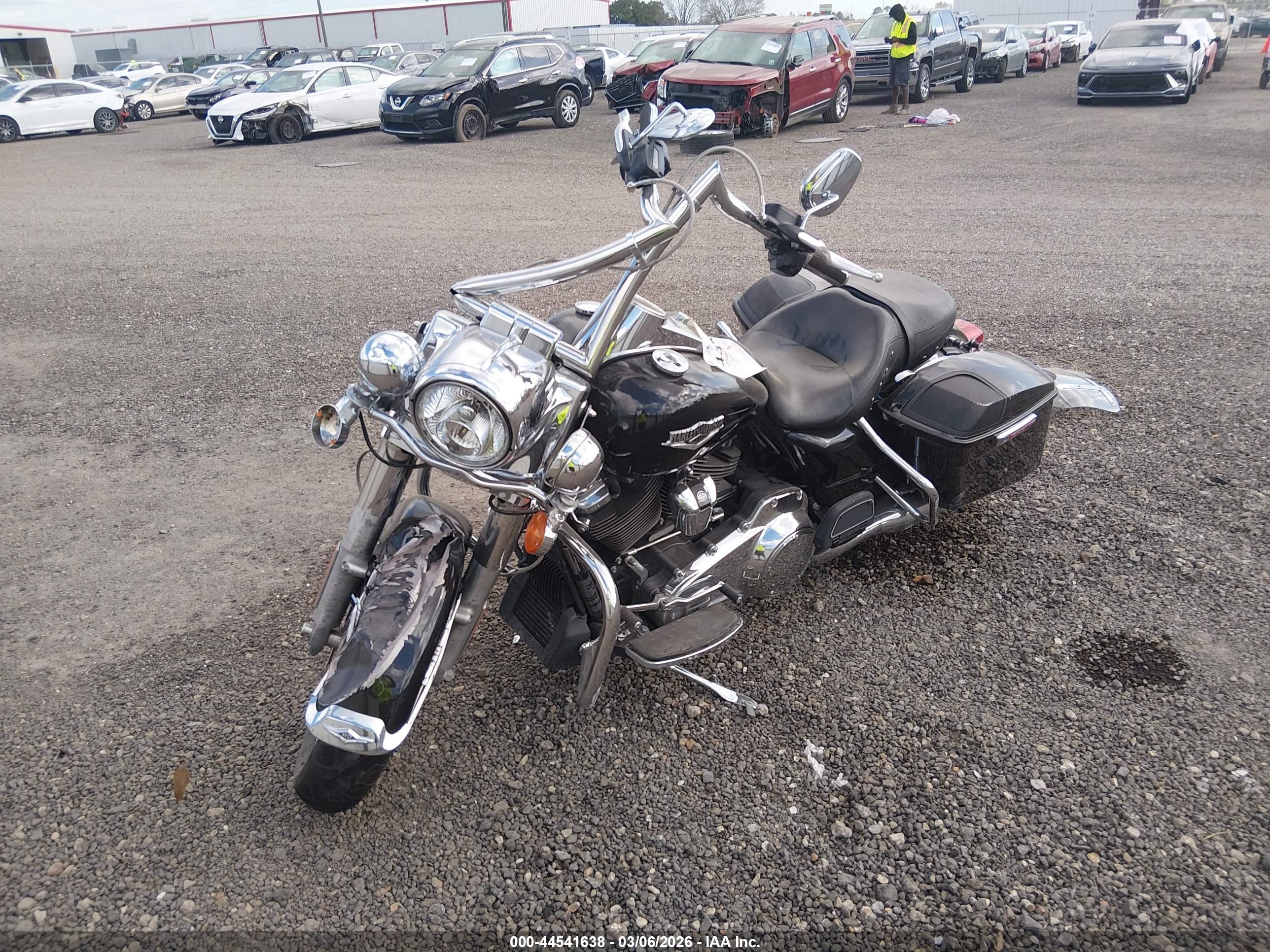 HARLEY-DAVIDSON FLHR image 2