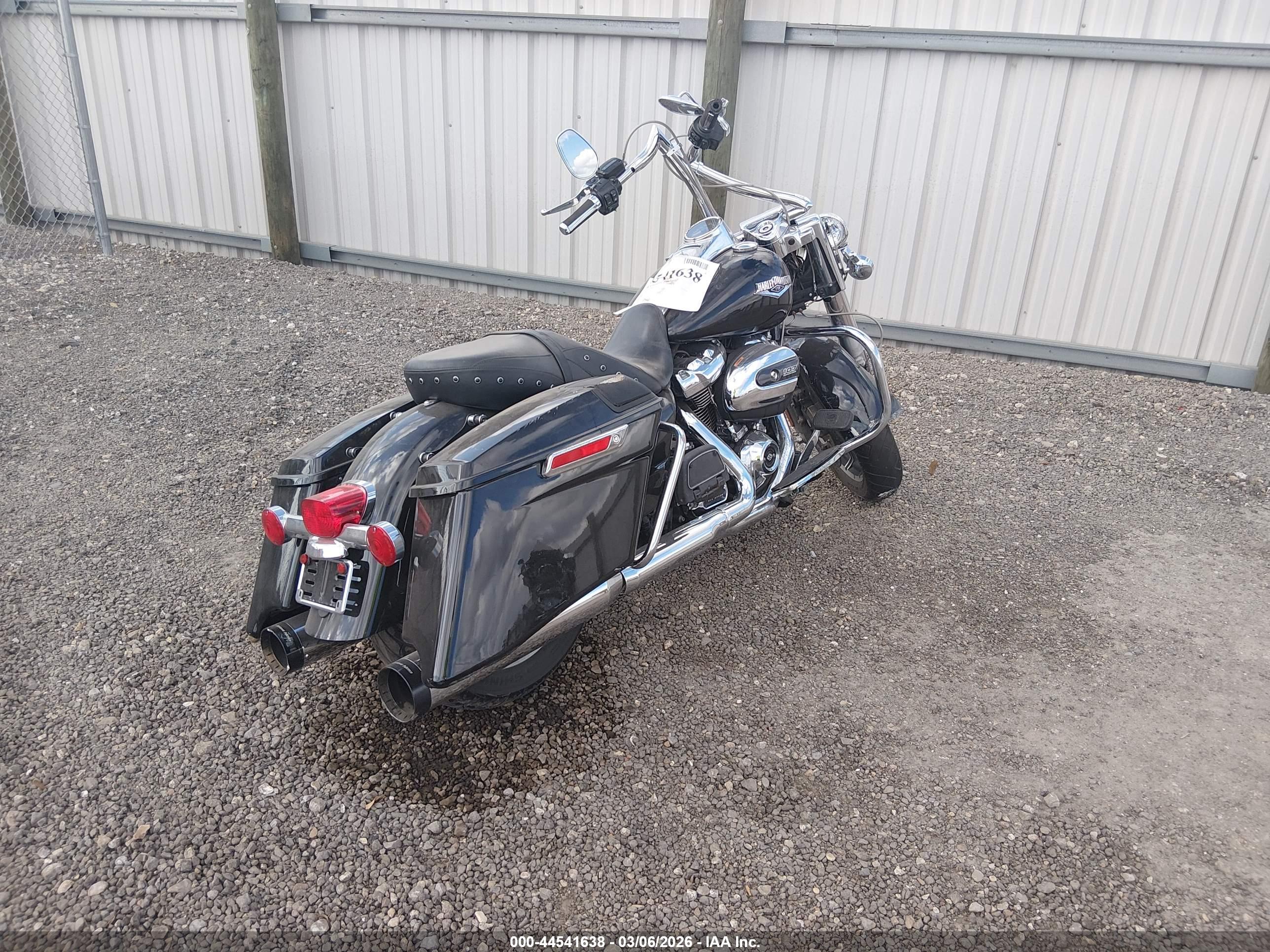 HARLEY-DAVIDSON FLHR image 4