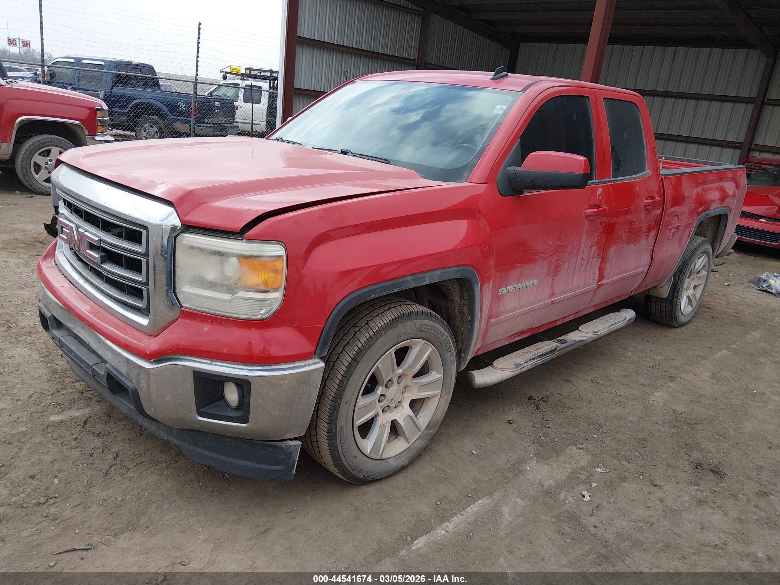 GMC SIERRA image 2