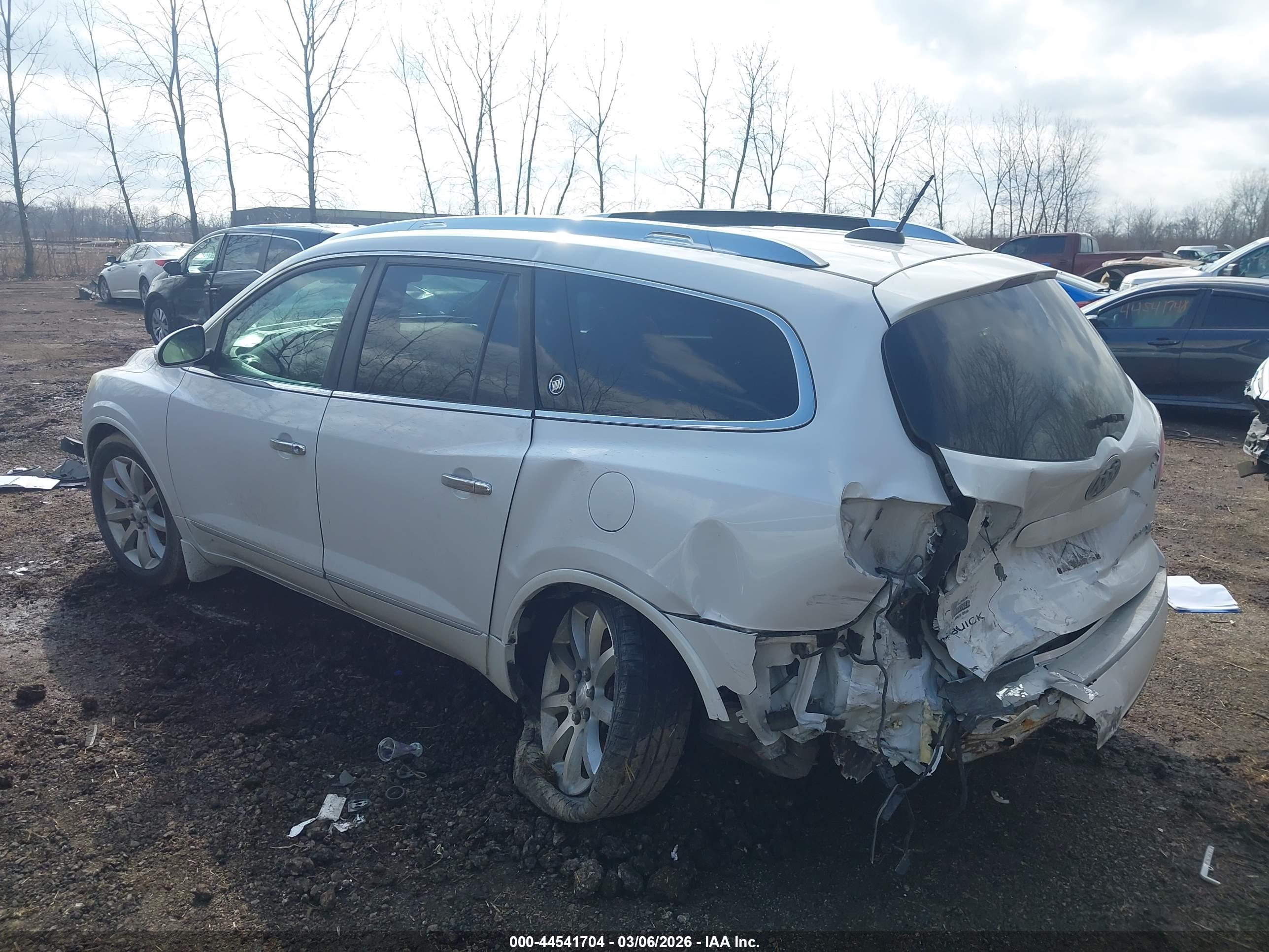 BUICK ENCLAVE image 3