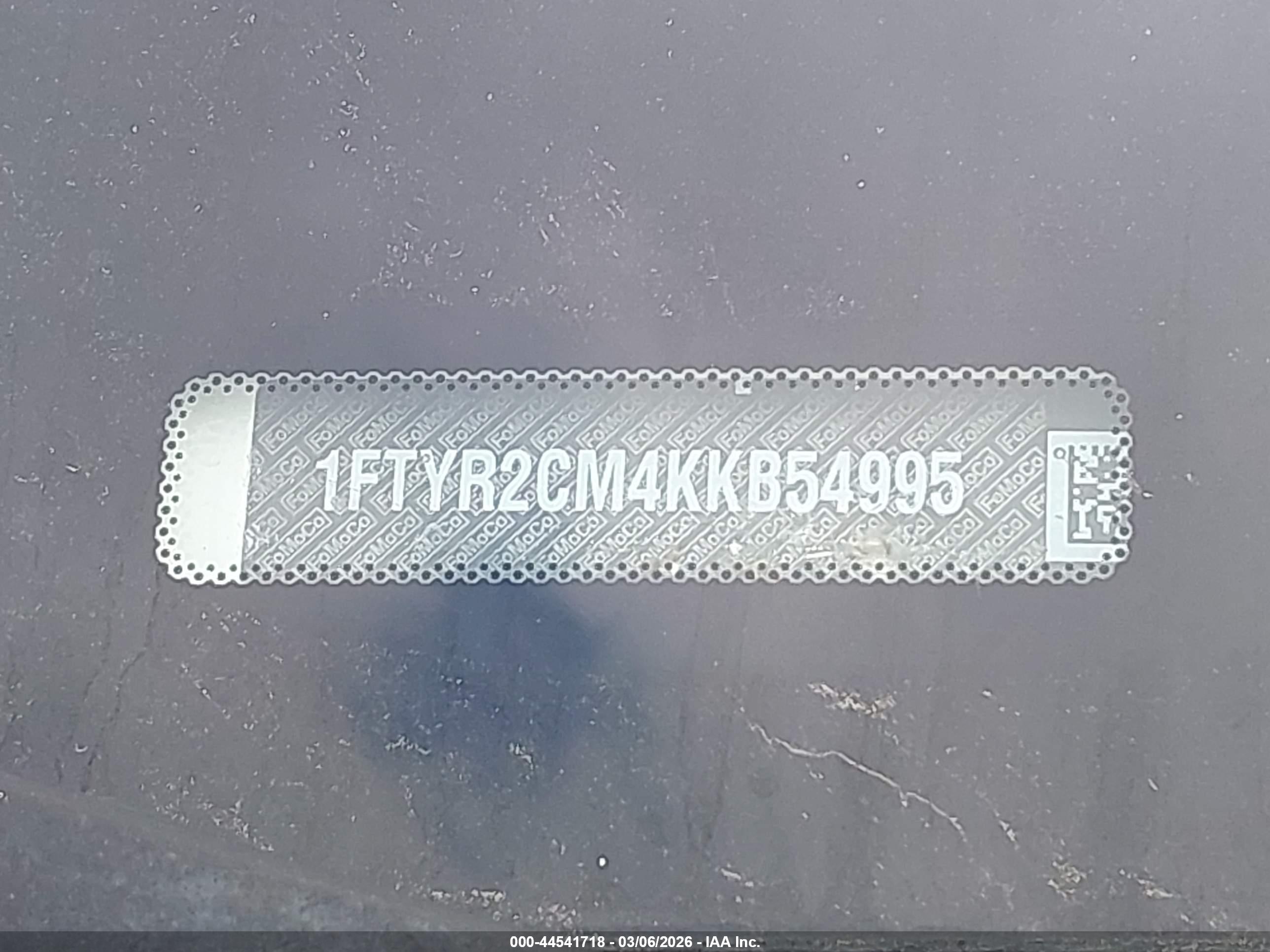 FORD TRANSIT-250 image 9