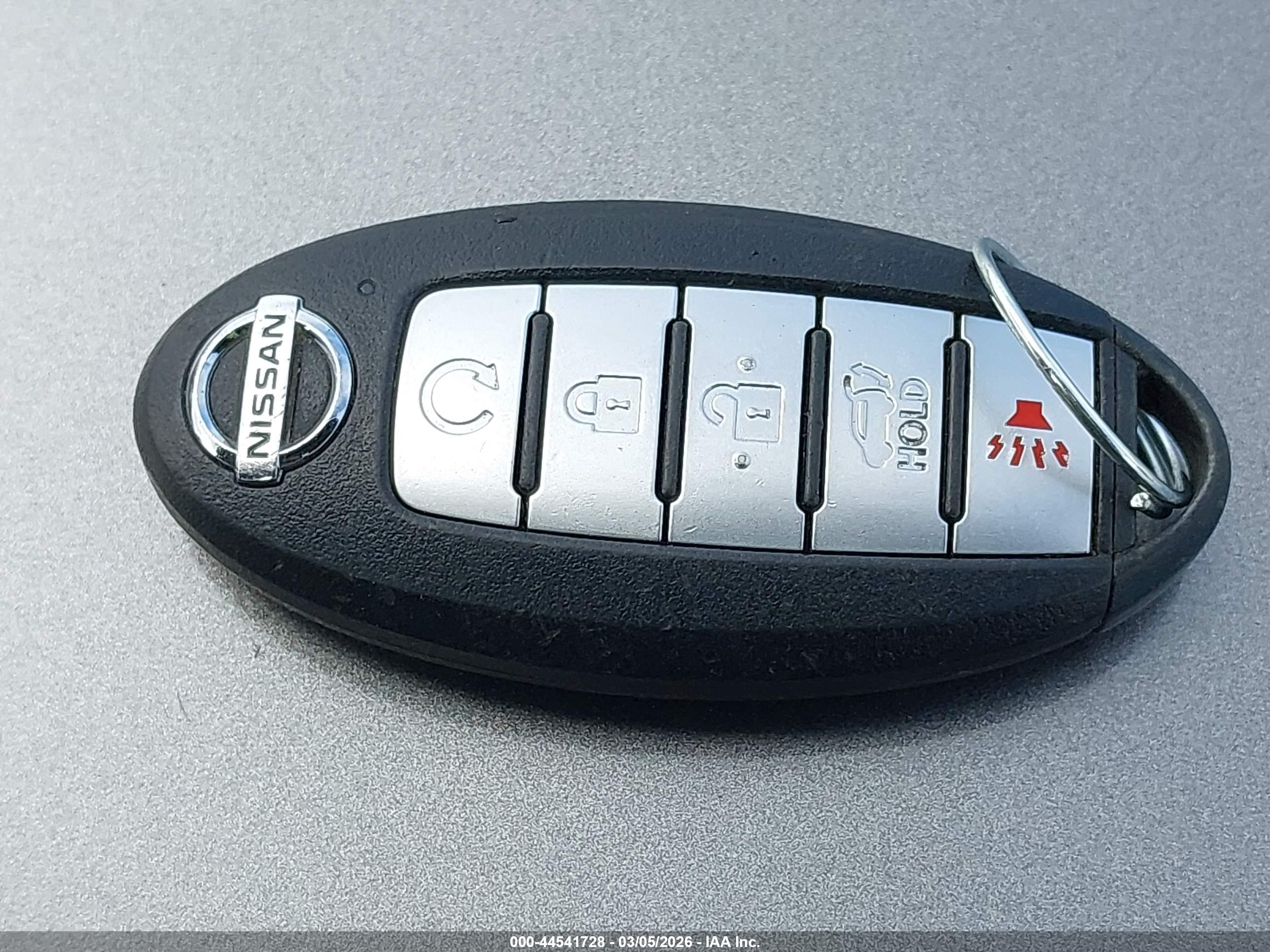 NISSAN ROGUE image 11