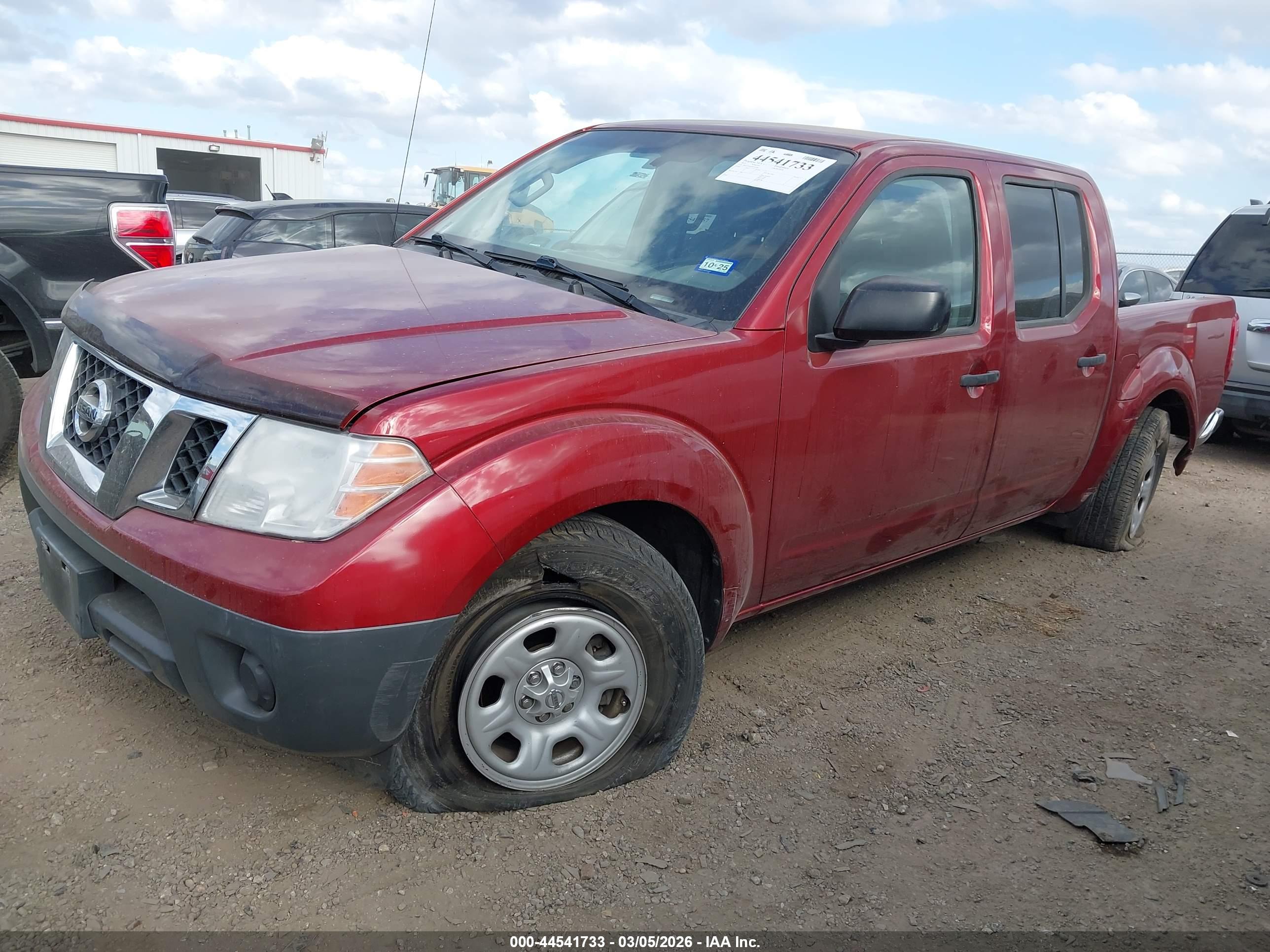 NISSAN FRONTIER image 2