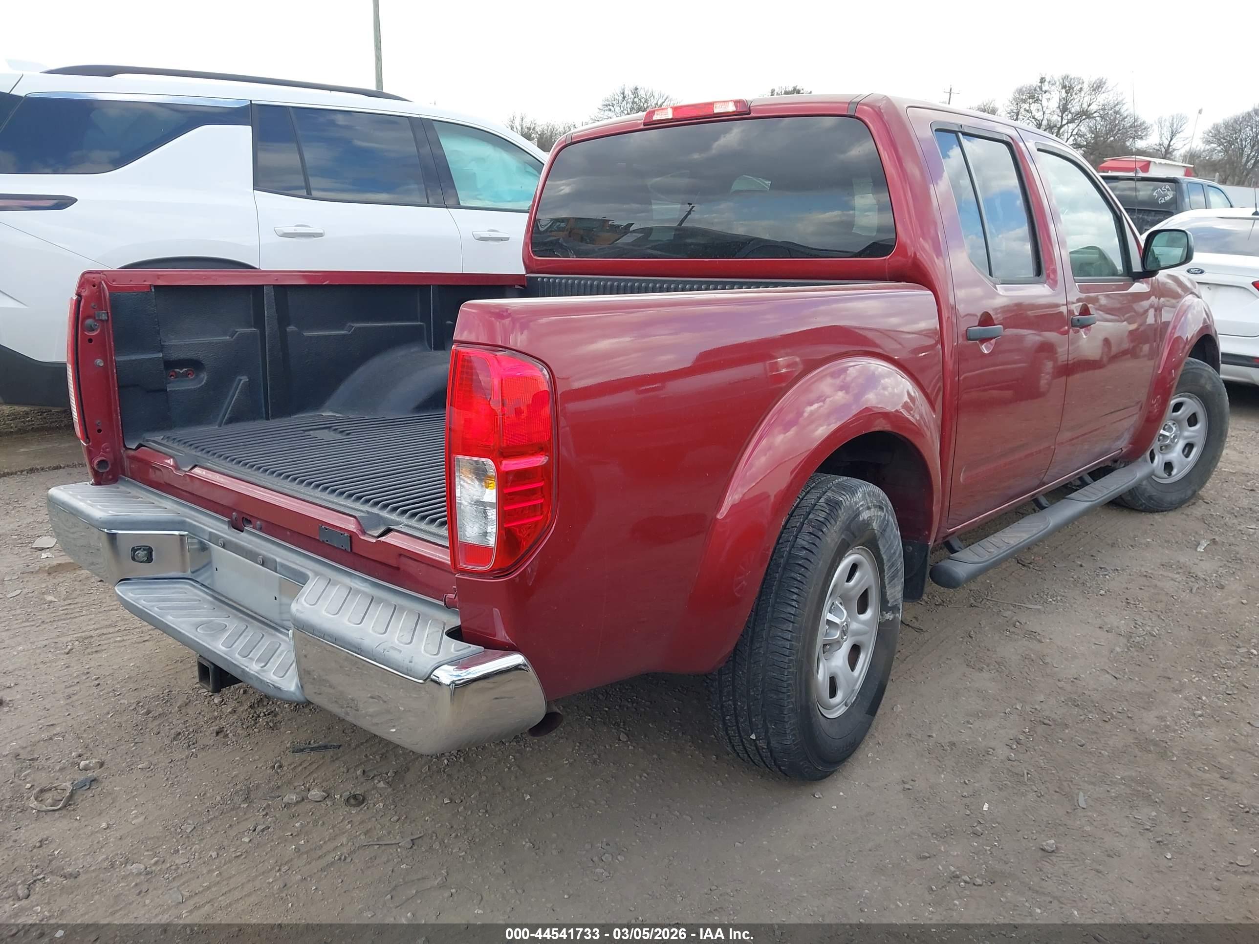 NISSAN FRONTIER image 4