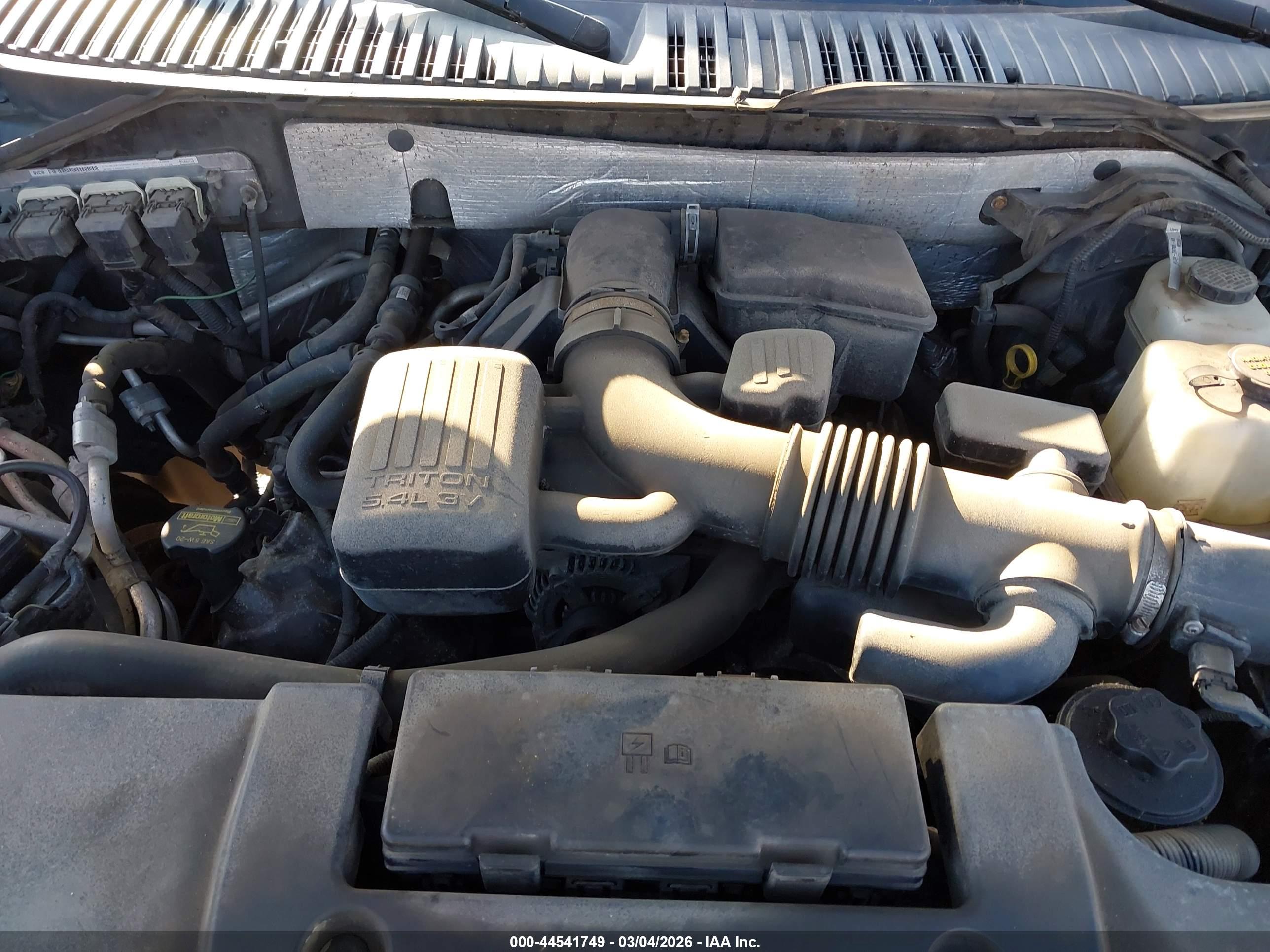 FORD EXPEDITION image 10