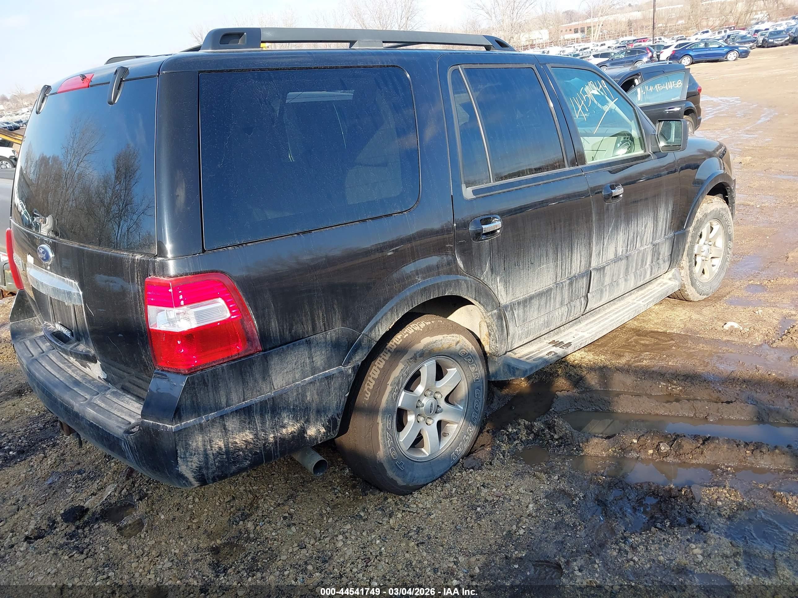 FORD EXPEDITION image 4