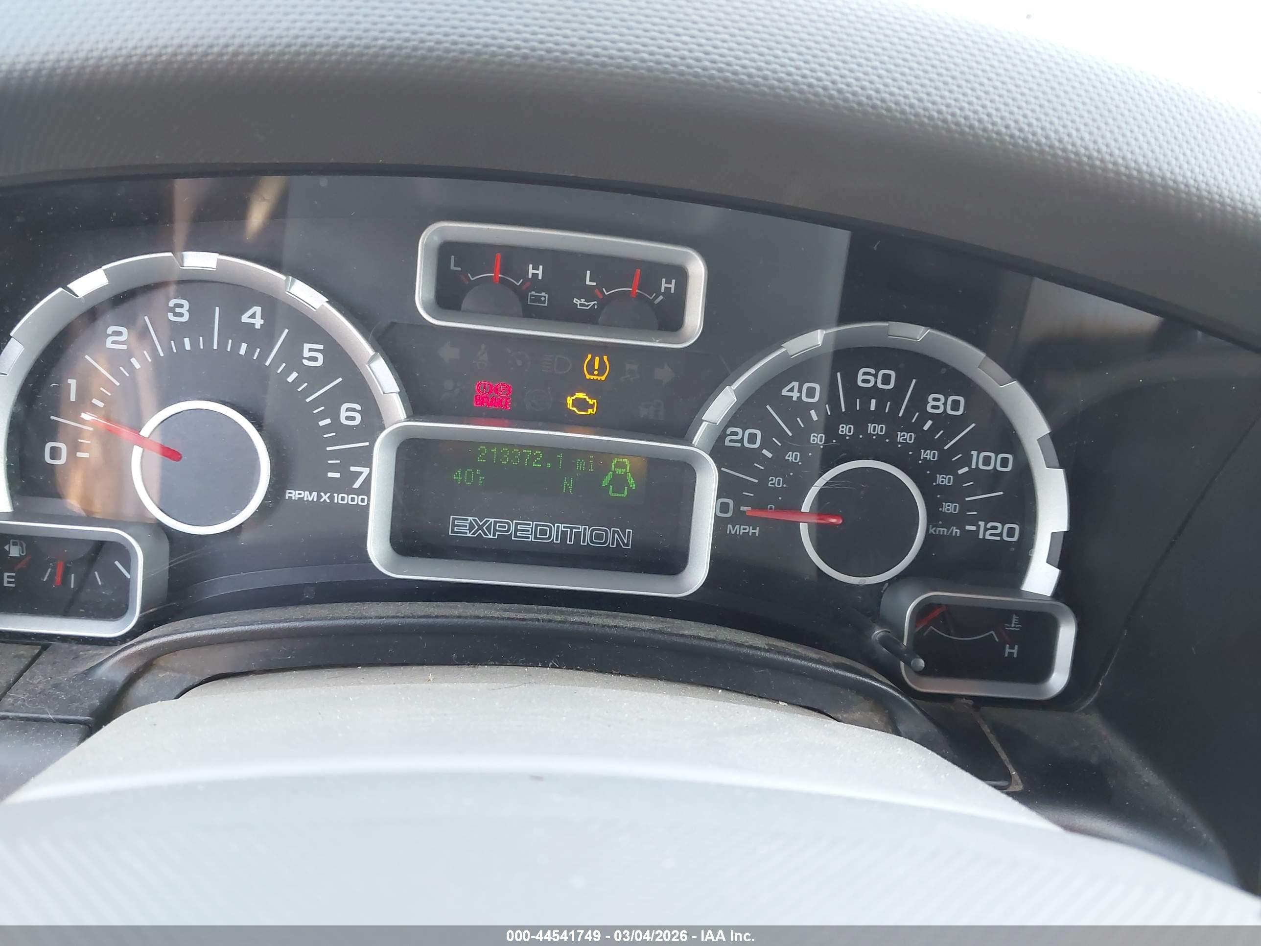 FORD EXPEDITION image 7