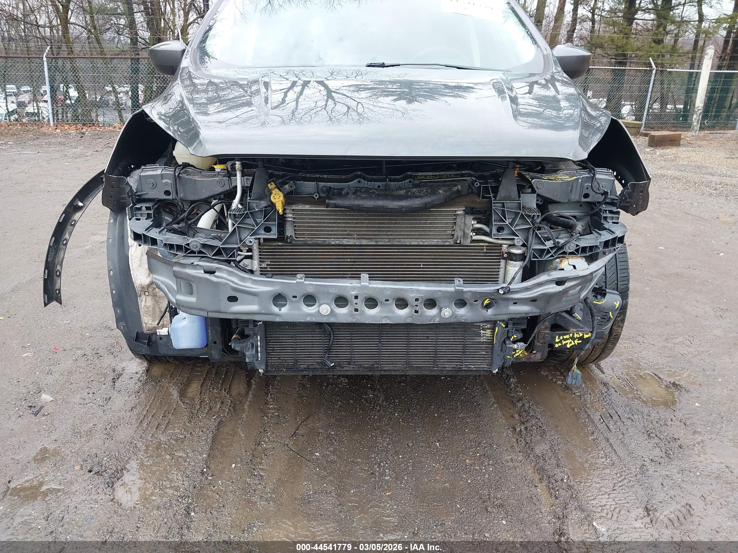 FORD ESCAPE image 6