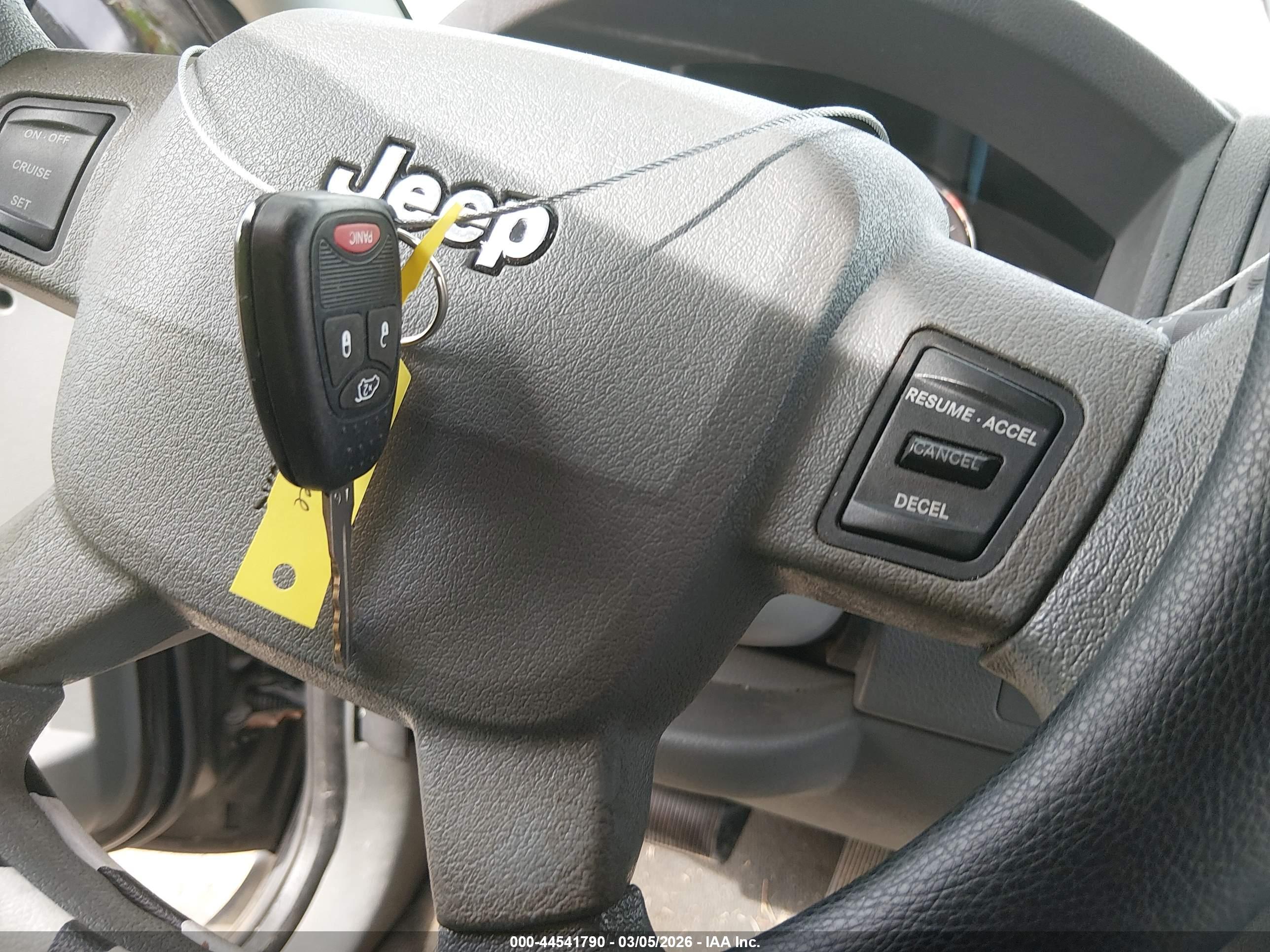 JEEP GRAND image 11