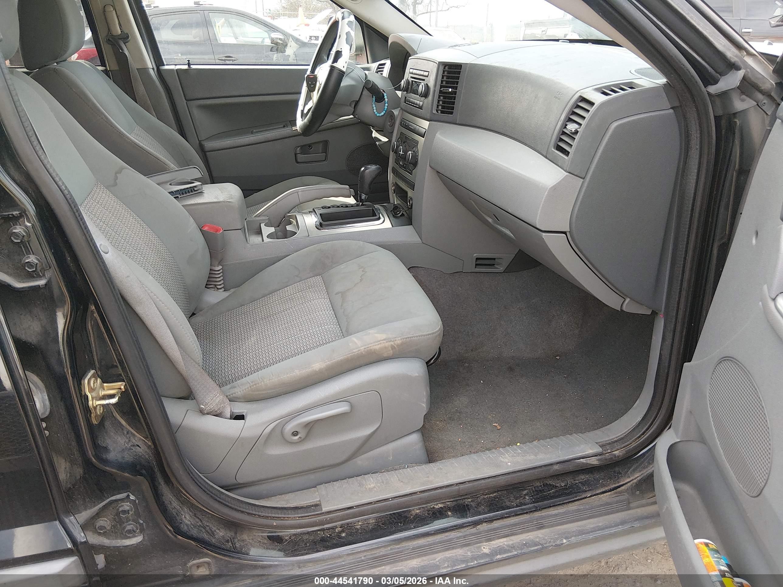 JEEP GRAND image 5
