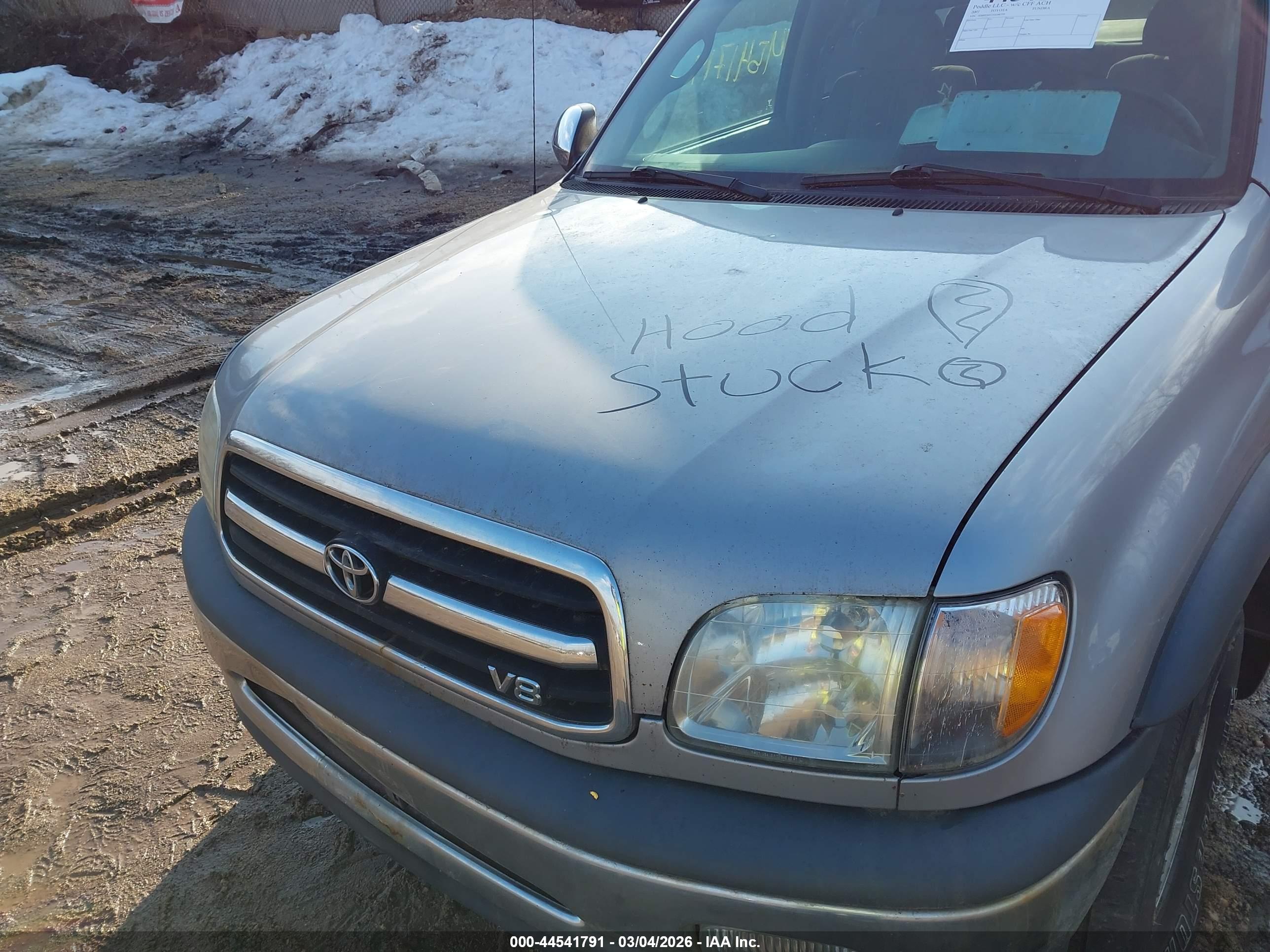 TOYOTA TUNDRA image 10