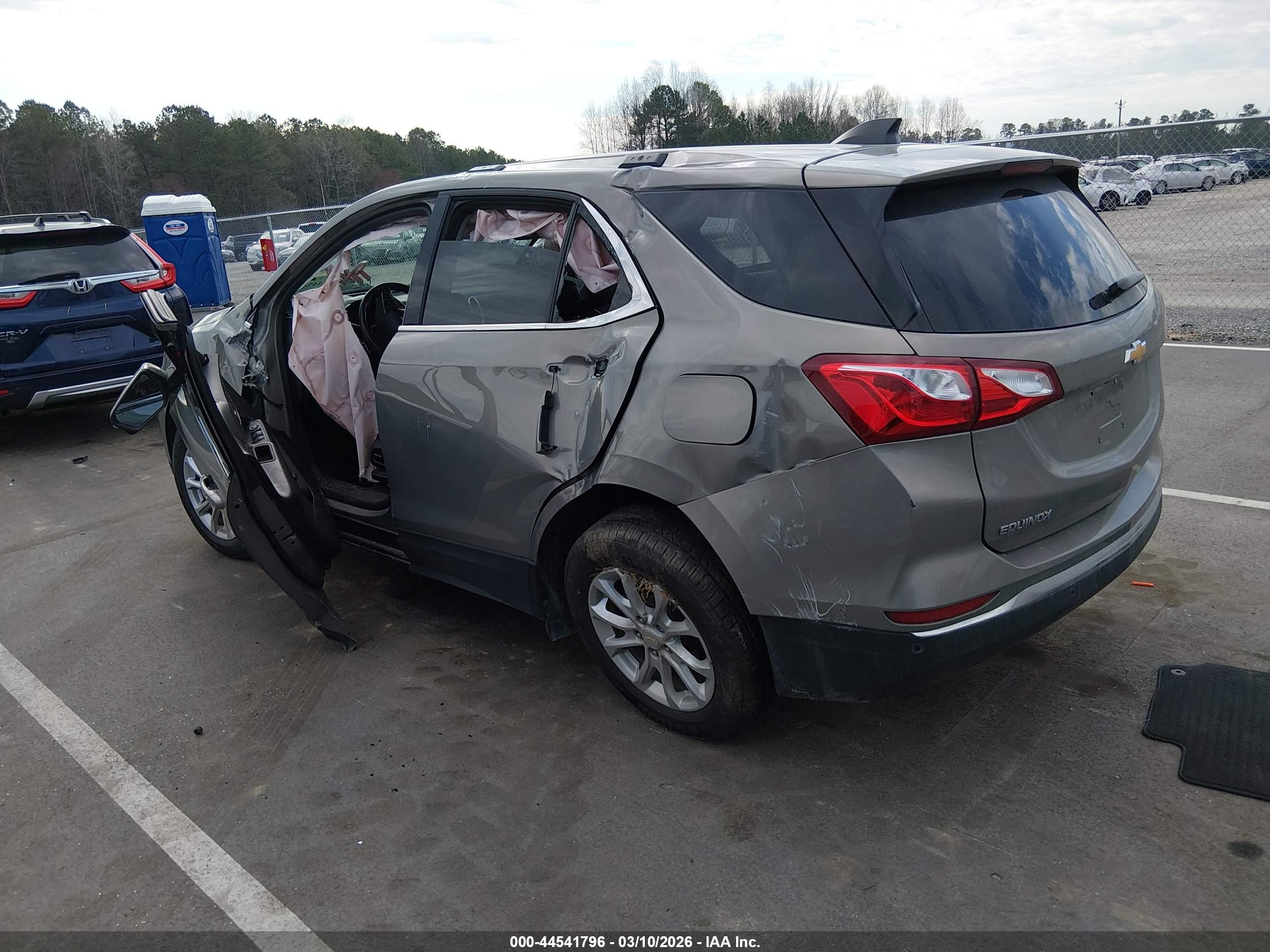 CHEVROLET EQUINOX image 3