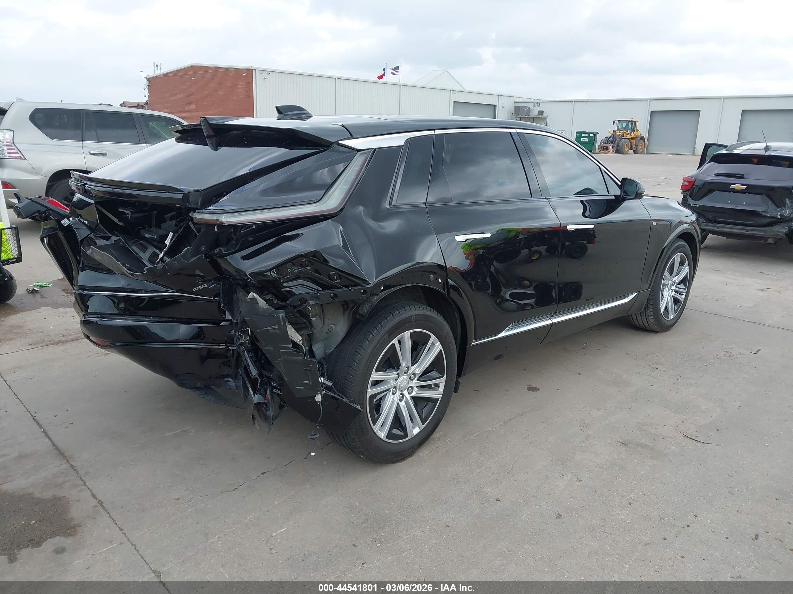 CADILLAC LYRIQ image 4