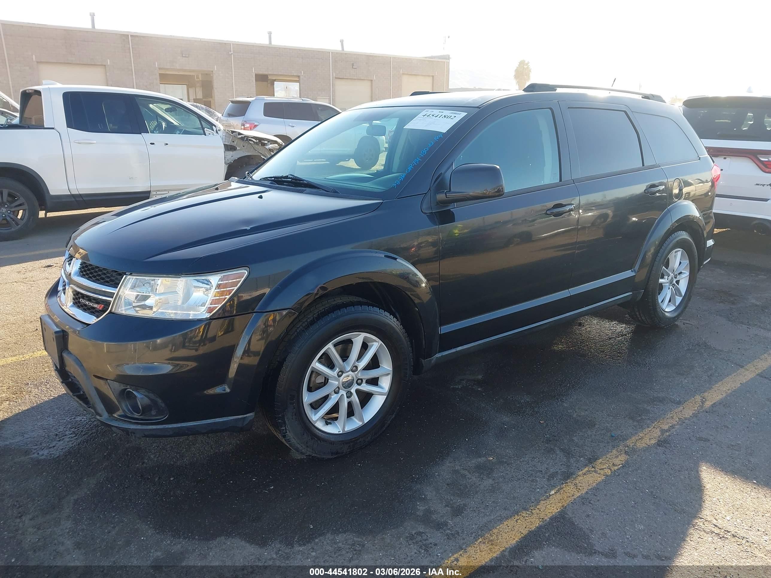 DODGE JOURNEY image 2
