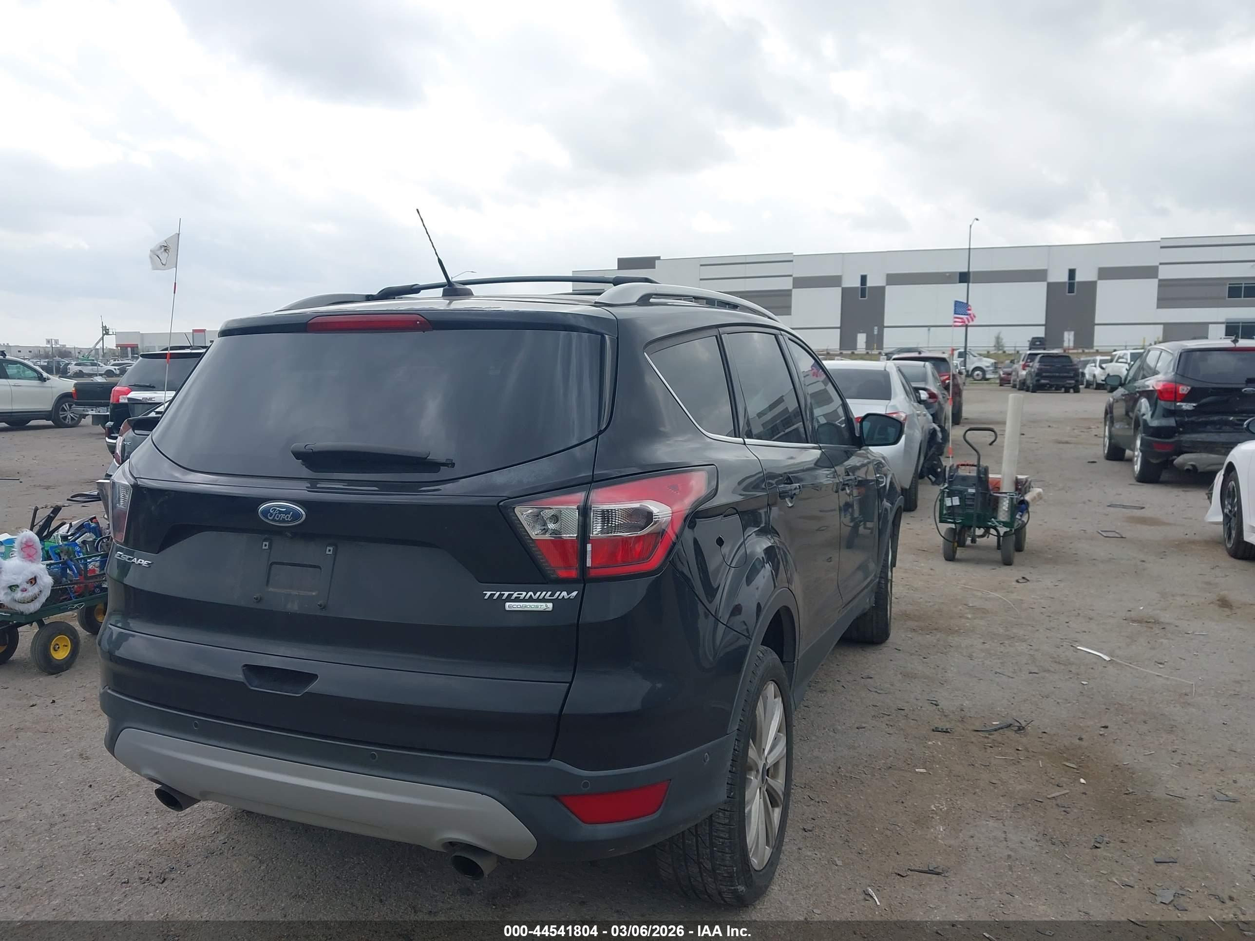 FORD ESCAPE image 4