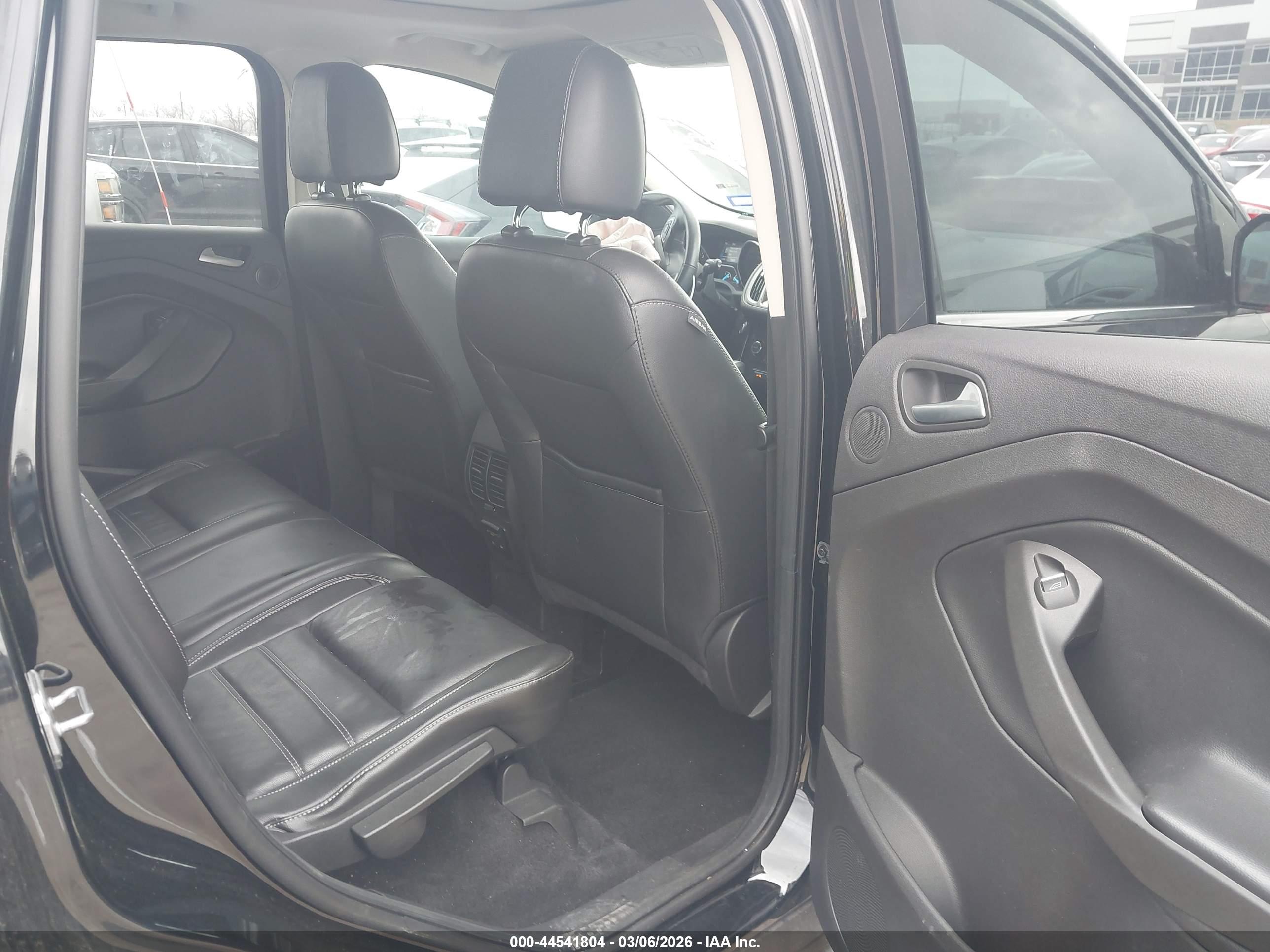 FORD ESCAPE image 8