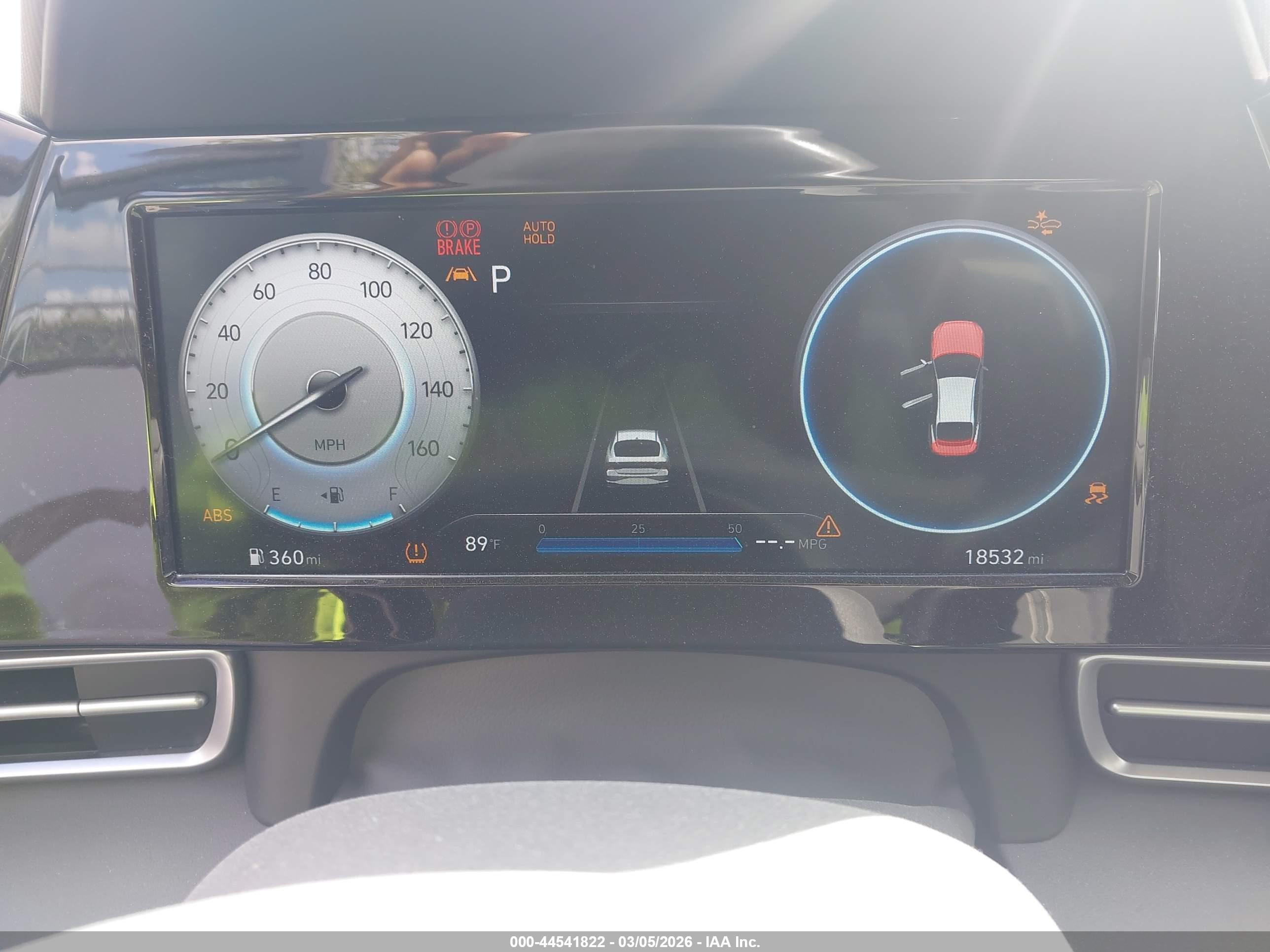 HYUNDAI ELANTRA image 7