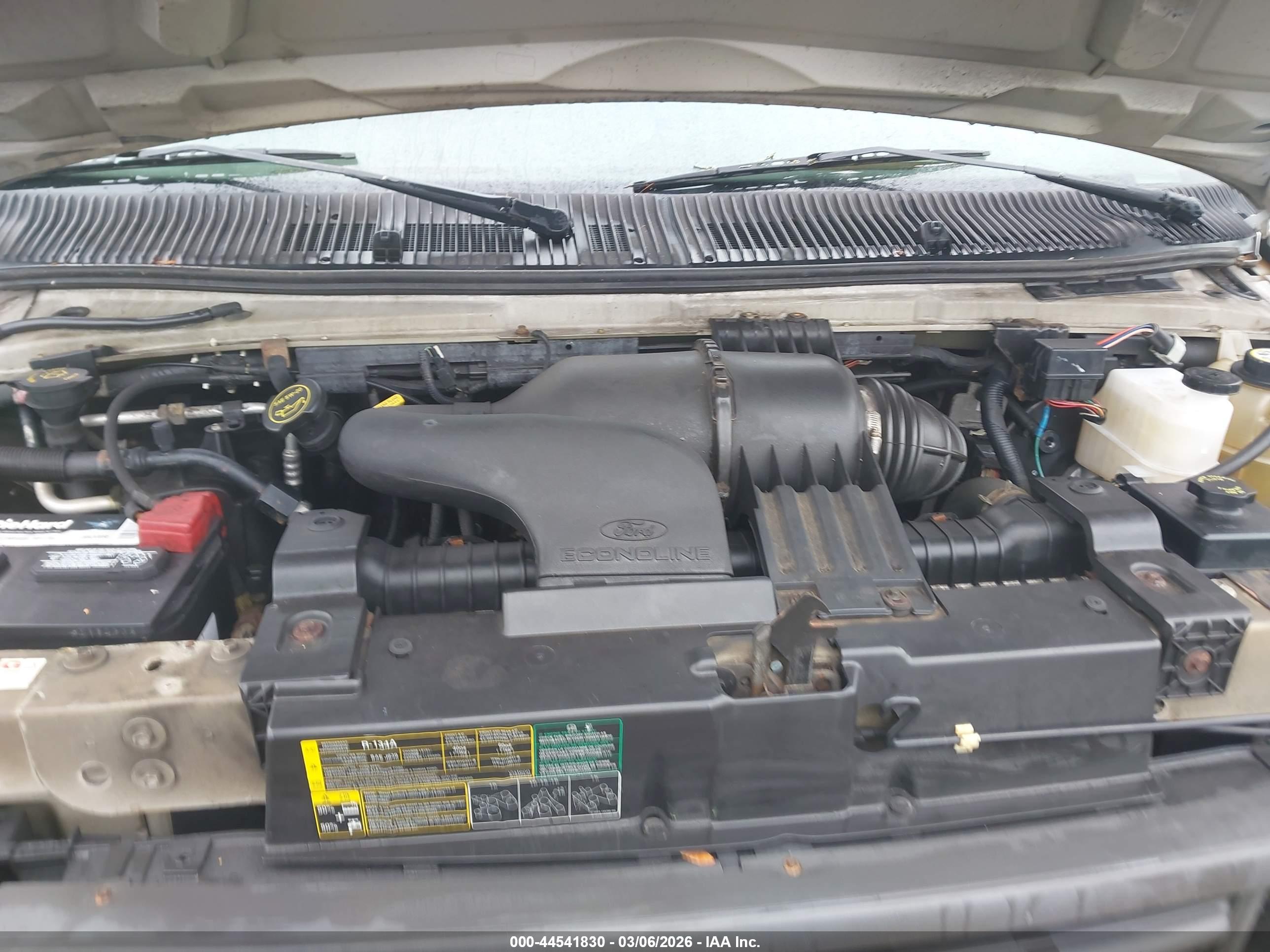 FORD E-250 image 10