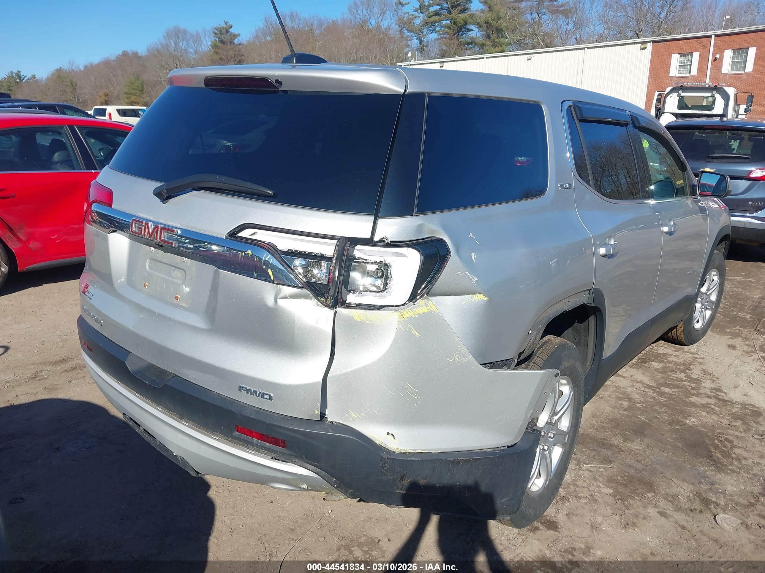 GMC ACADIA image 6