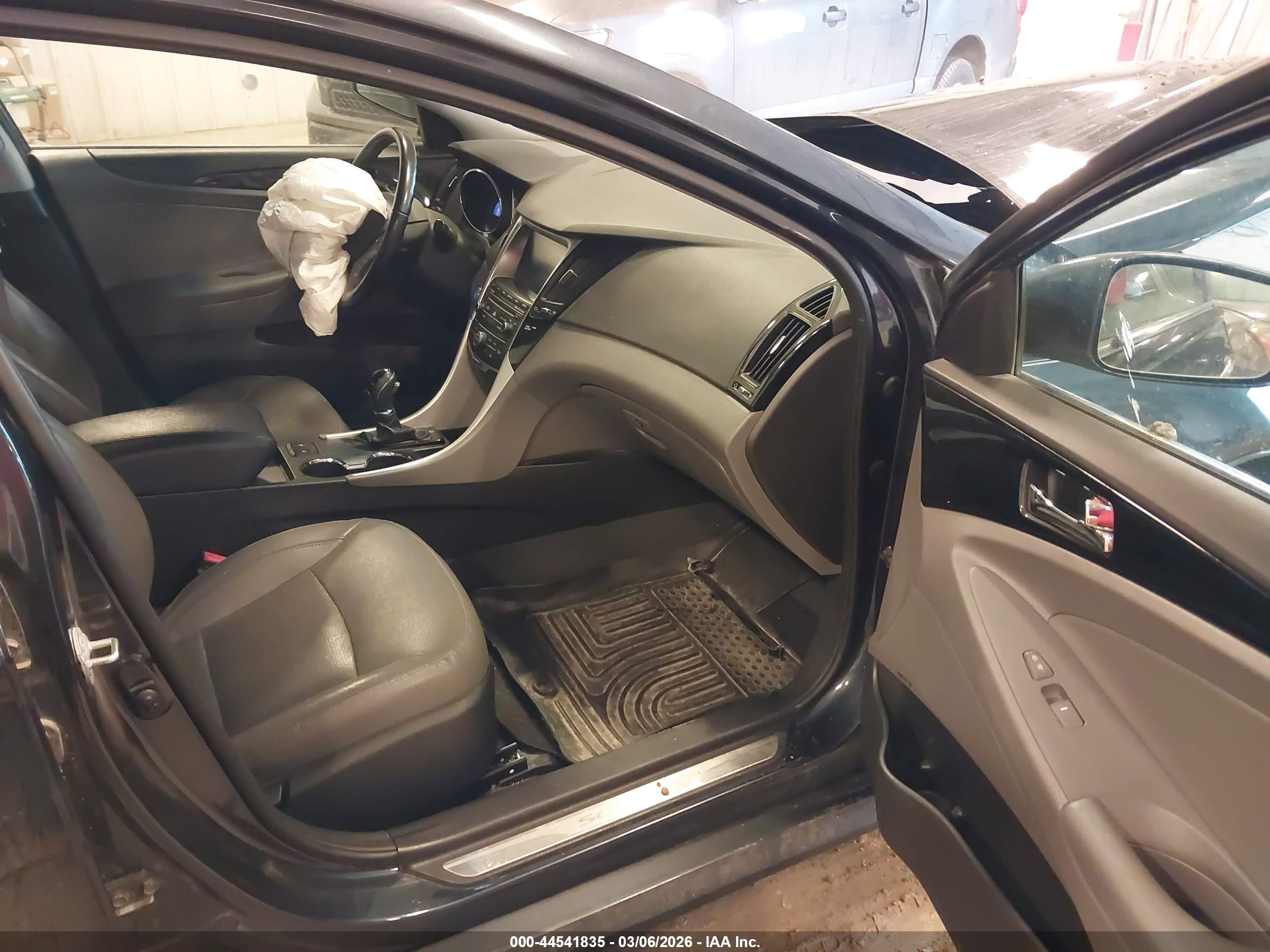 HYUNDAI SONATA image 5