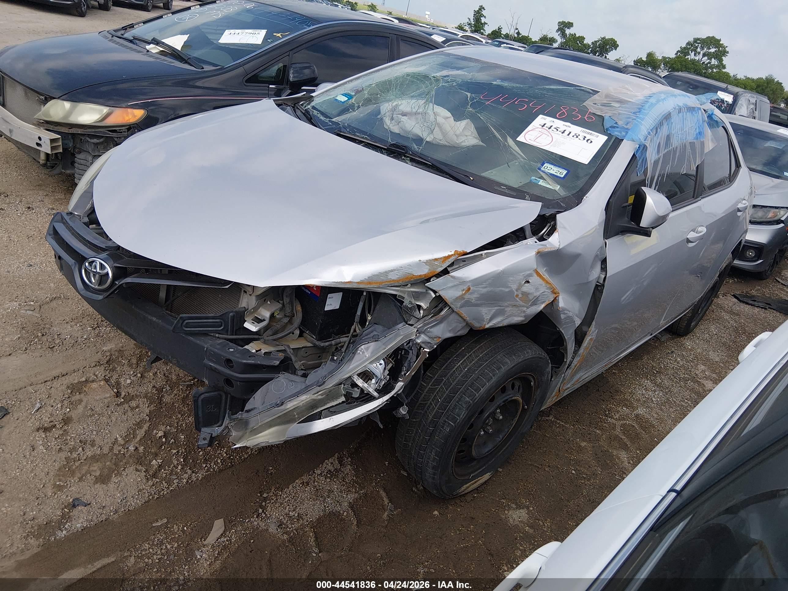 TOYOTA COROLLA image 2