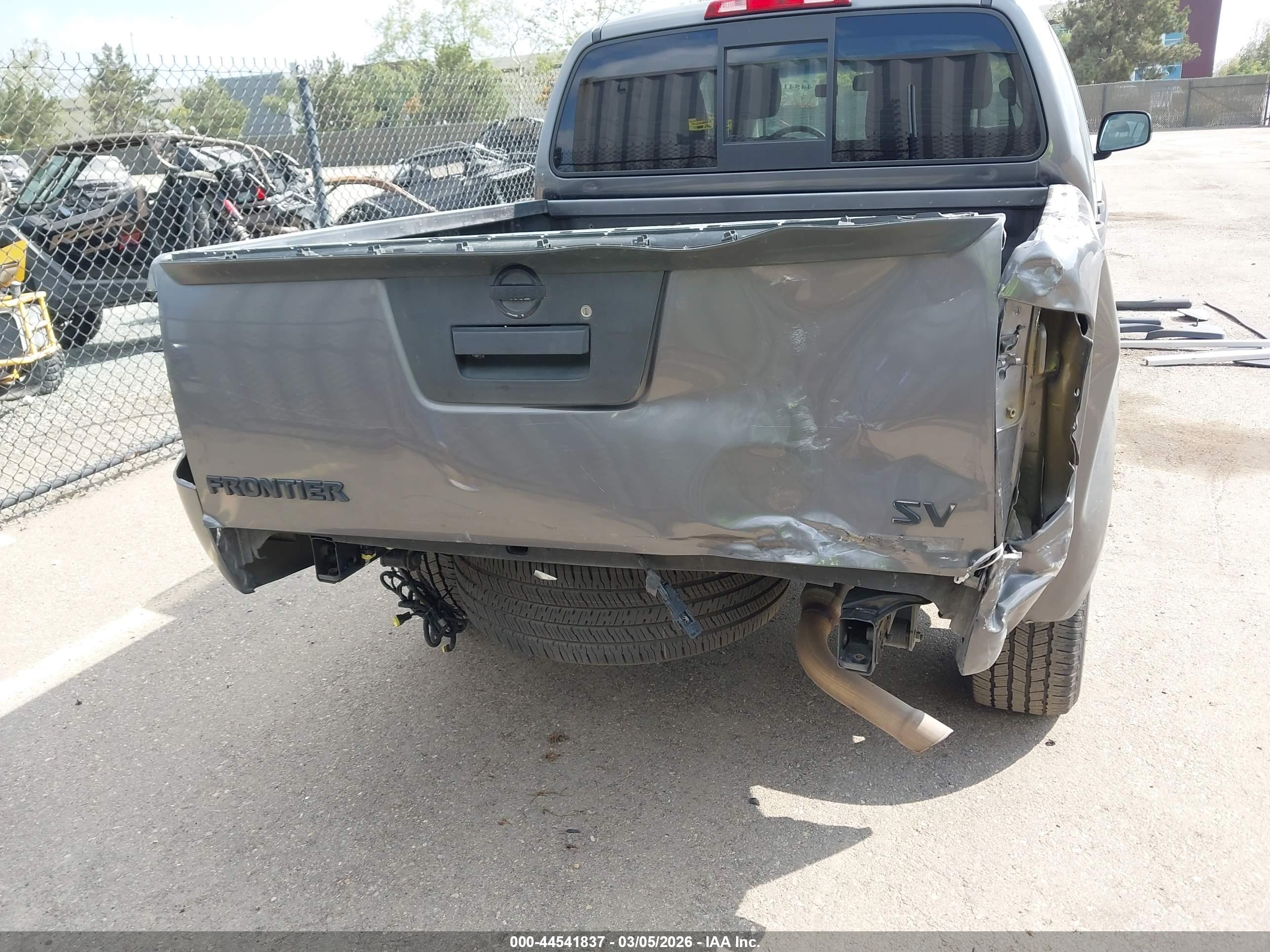 NISSAN FRONTIER image 6