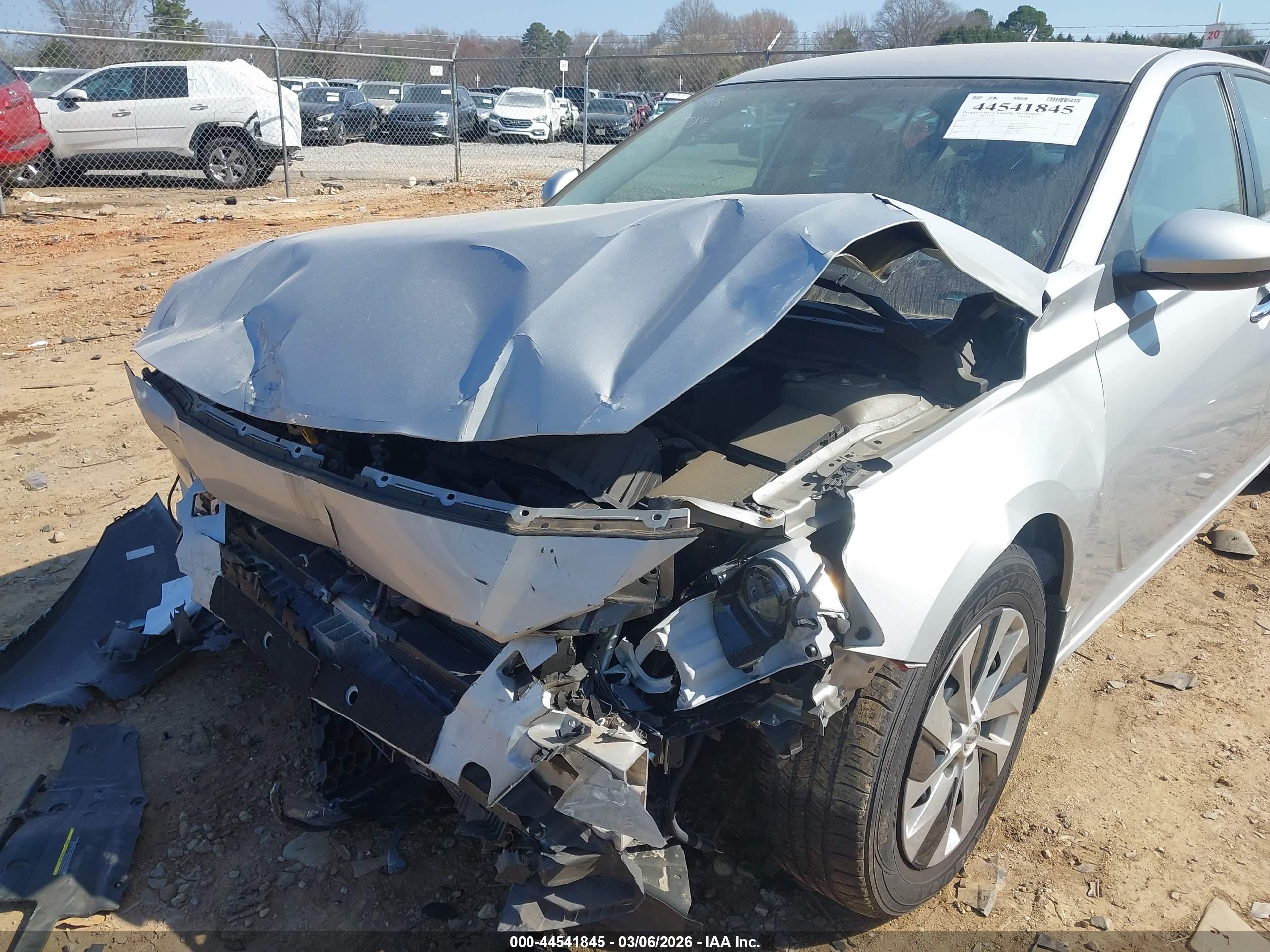 NISSAN ALTIMA image 6