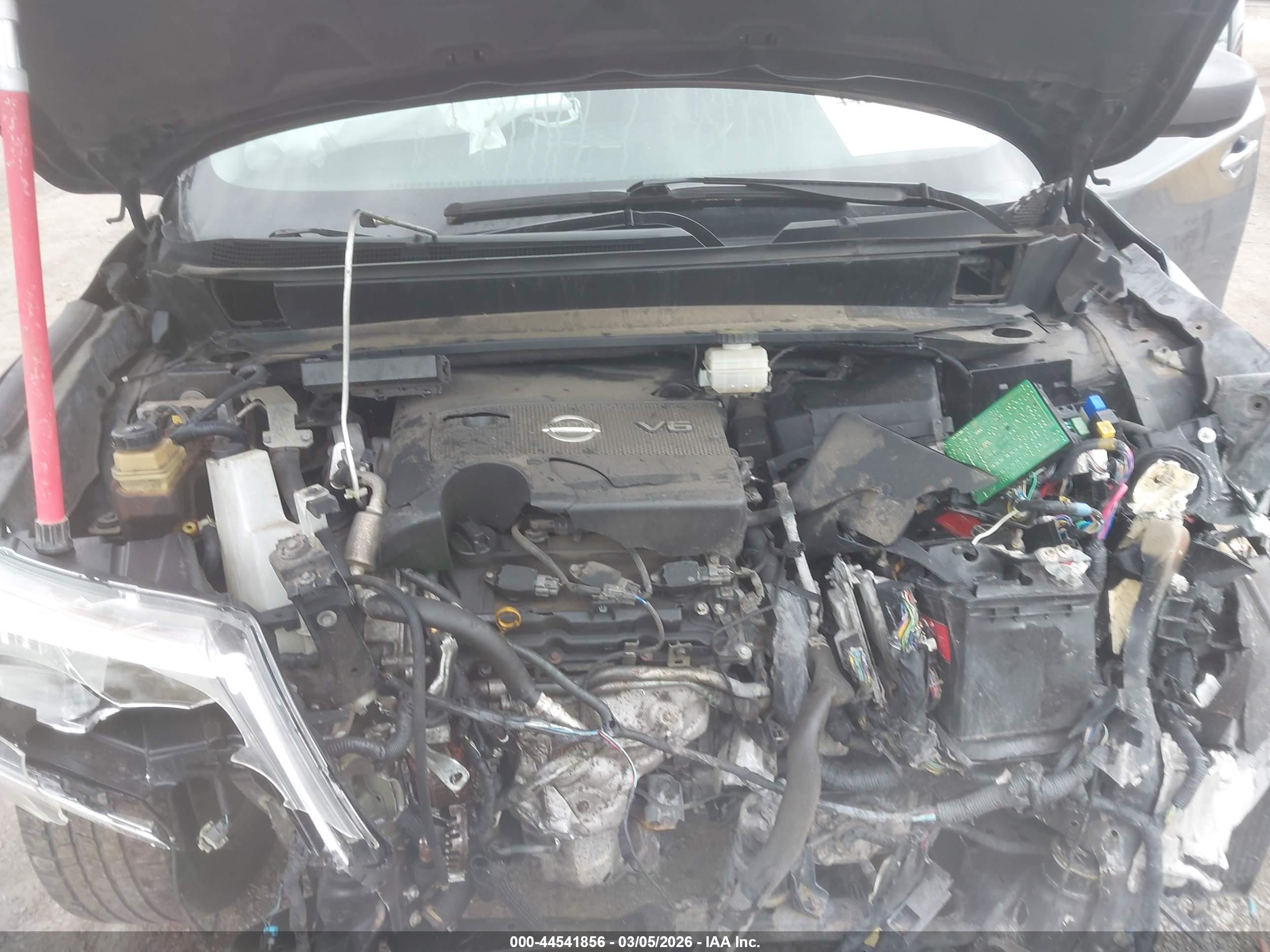 NISSAN PATHFINDER image 10
