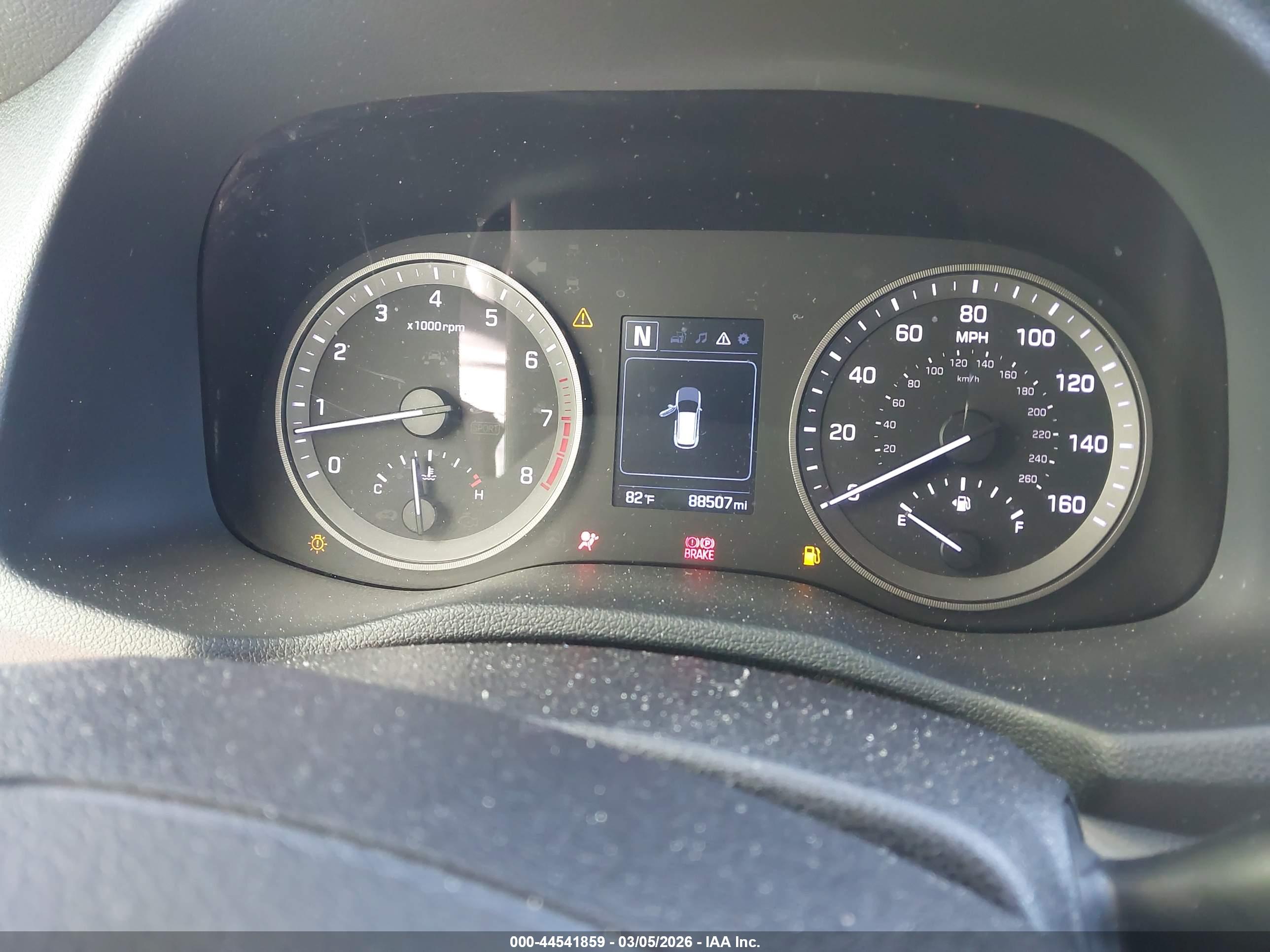 HYUNDAI TUCSON image 7