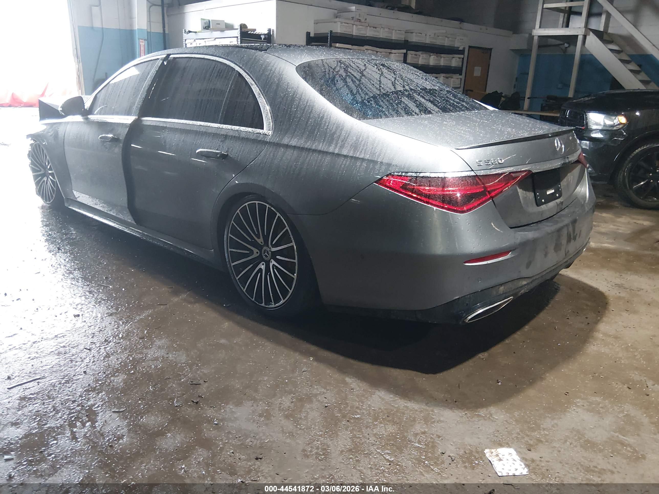 MERCEDES-BENZ S image 3