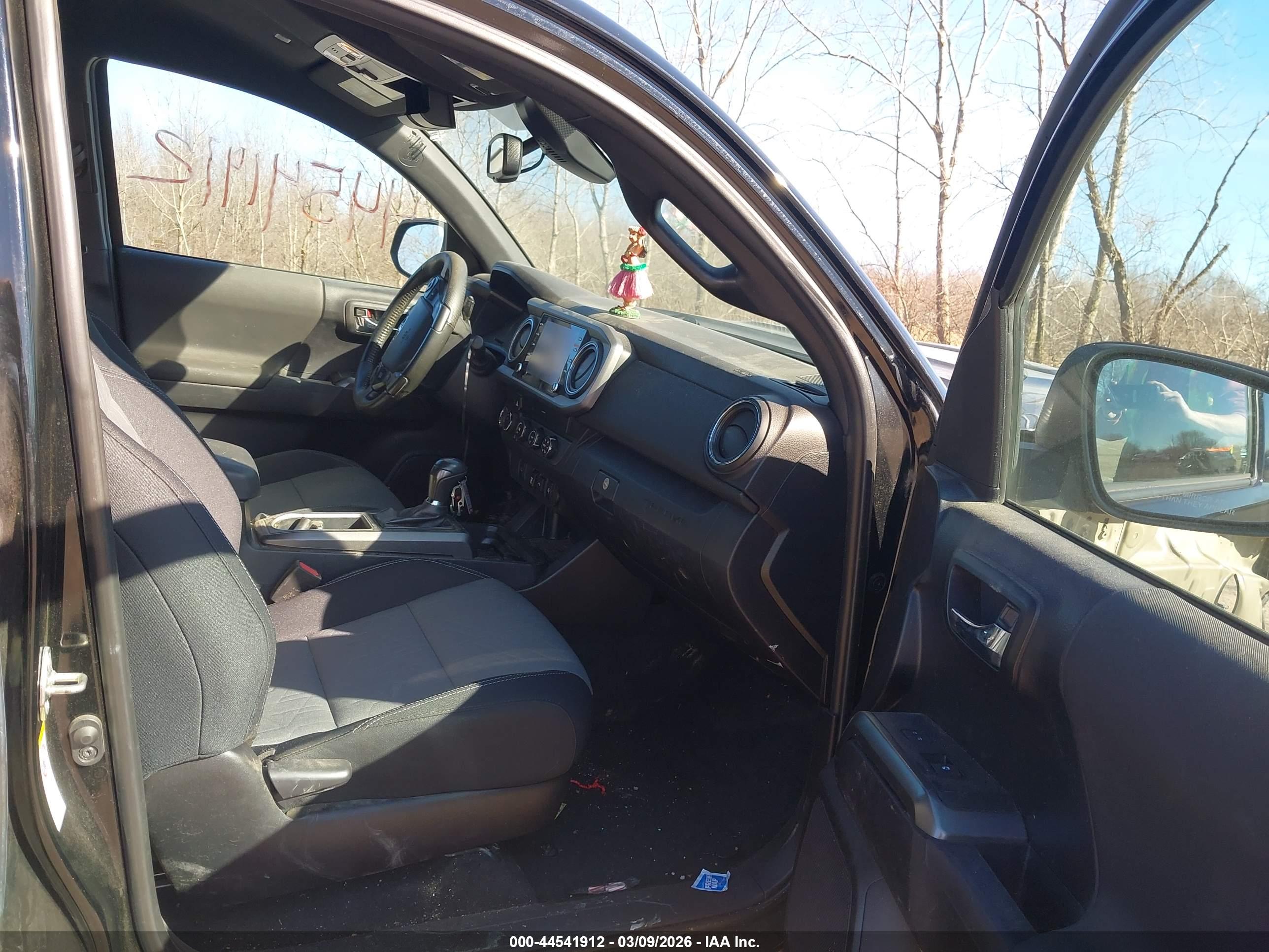 TOYOTA TACOMA image 5
