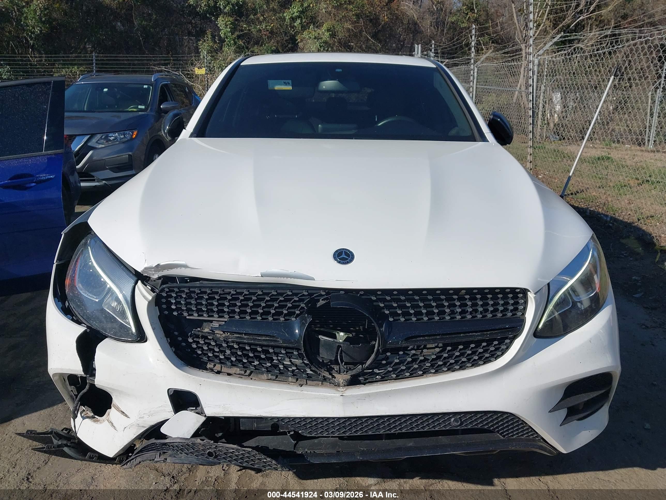 MERCEDES-BENZ GLC image 6