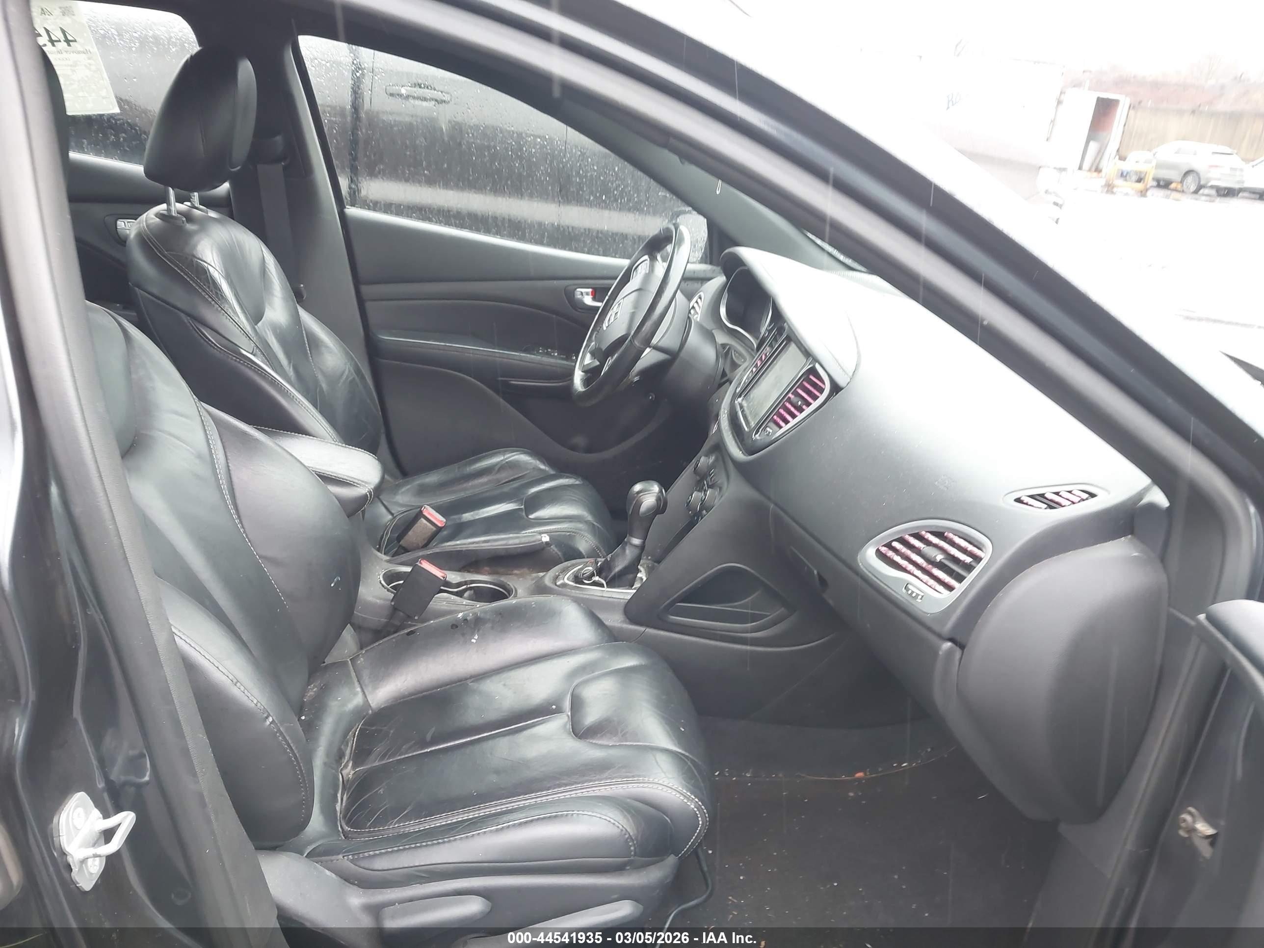 DODGE DART image 5